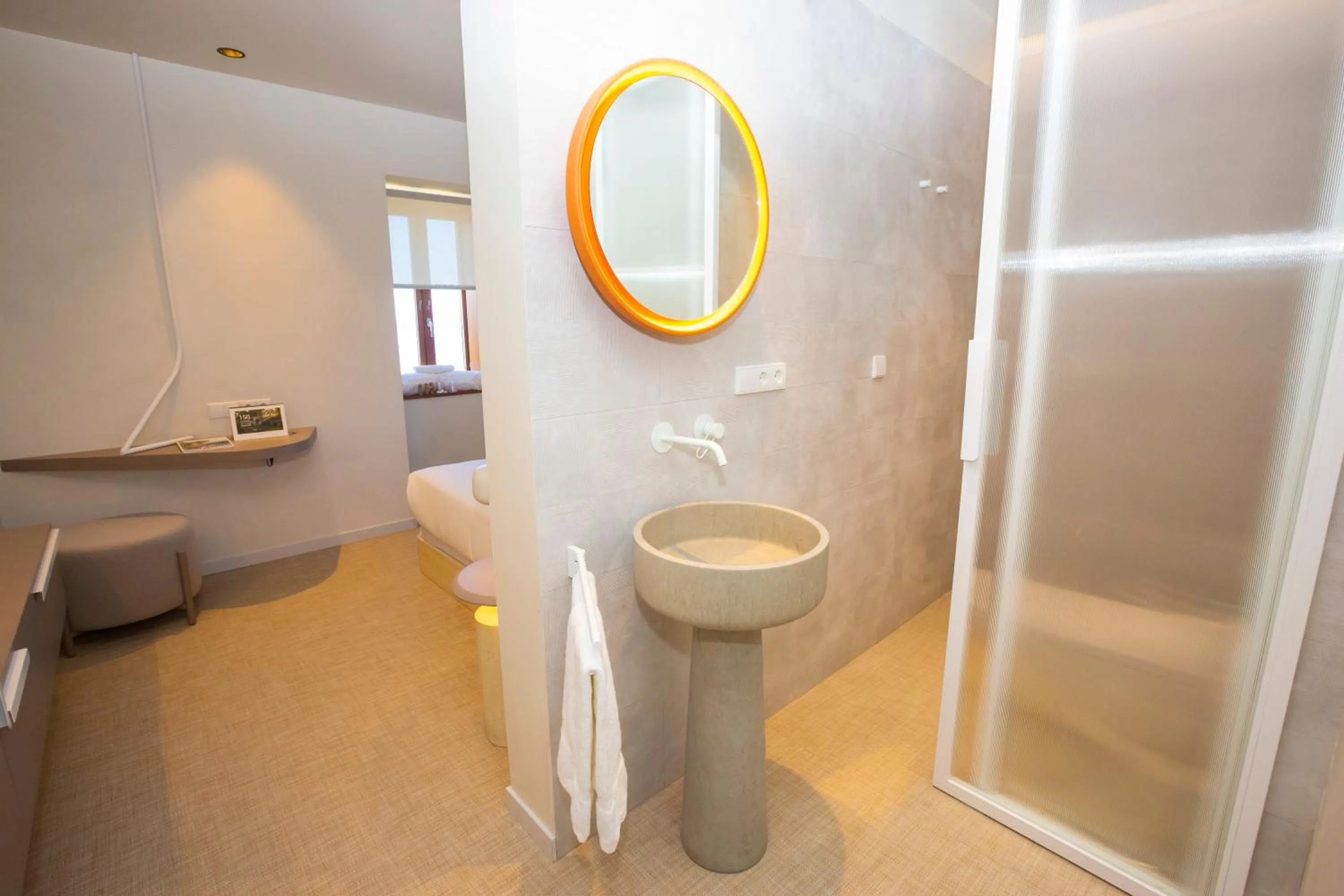 Bathroom in Hotel Faro Lariño