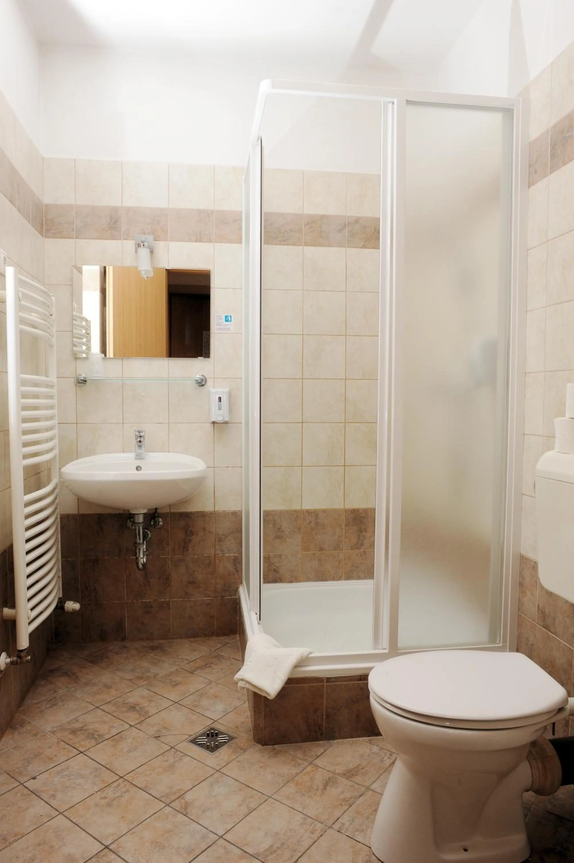 Bathroom in Hotel Papillon