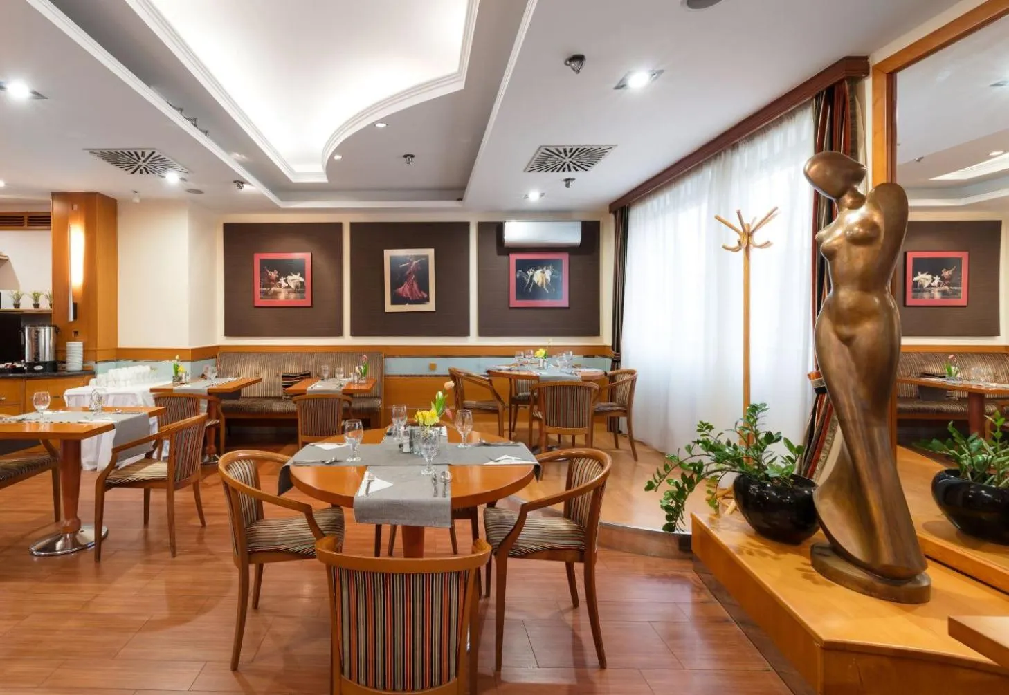 Restaurant/places to eat in Hotel Kálvária