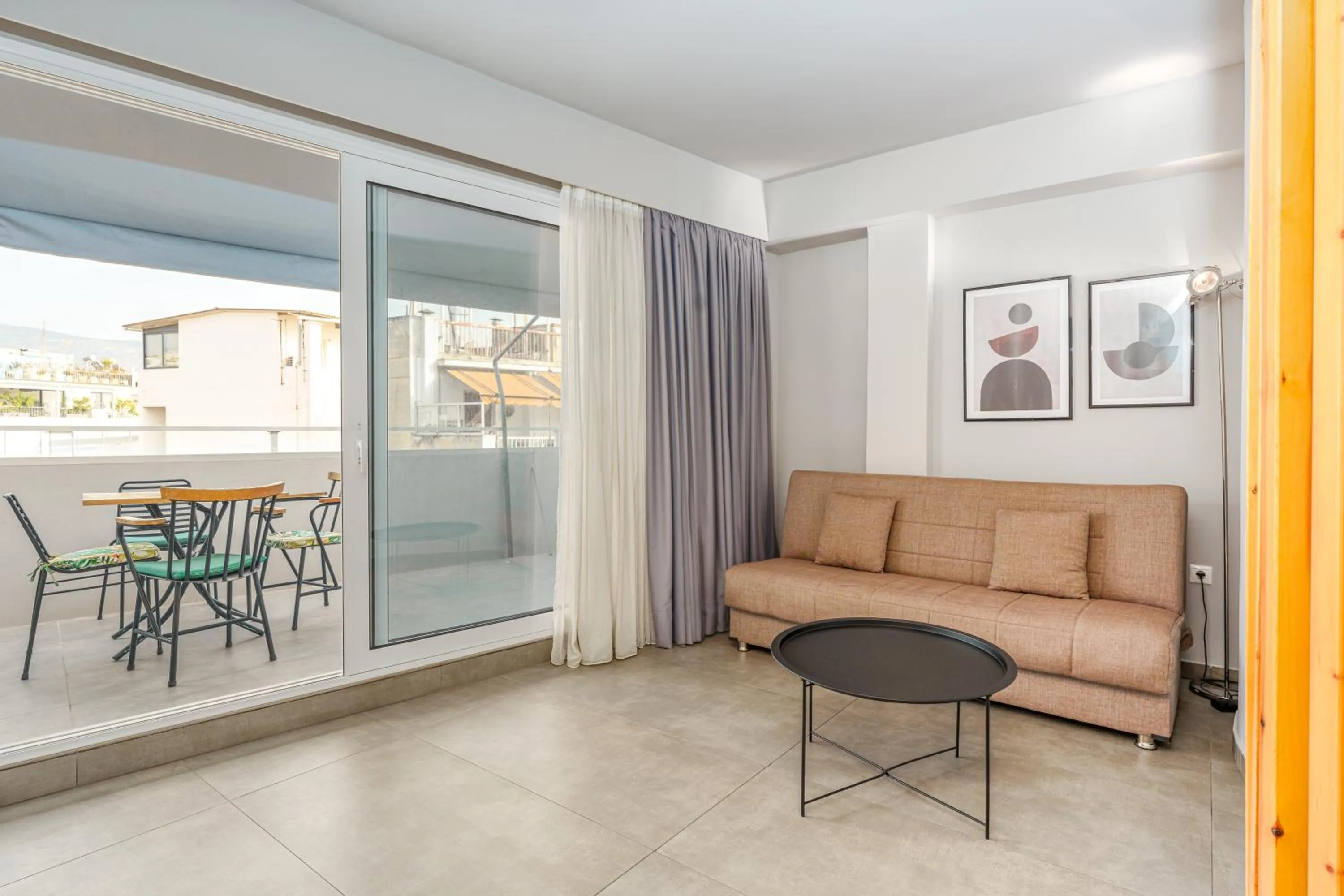 Patio in IVY Apartments in the Heart of Athens