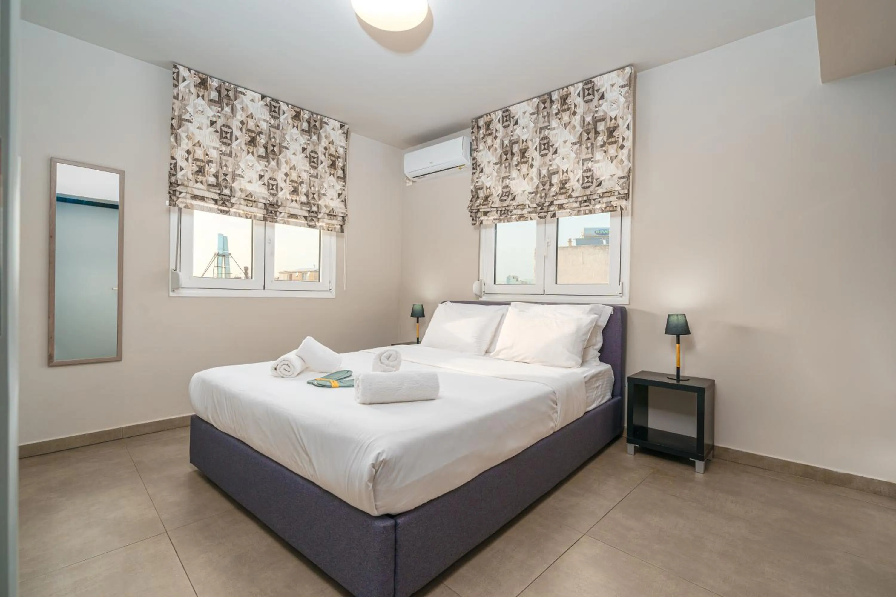 Bed in IVY Apartments in the Heart of Athens
