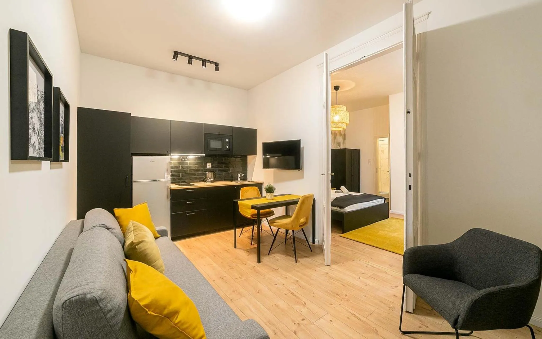 TV and multimedia in A13- Boutique Apartments, Best Location, by BQA