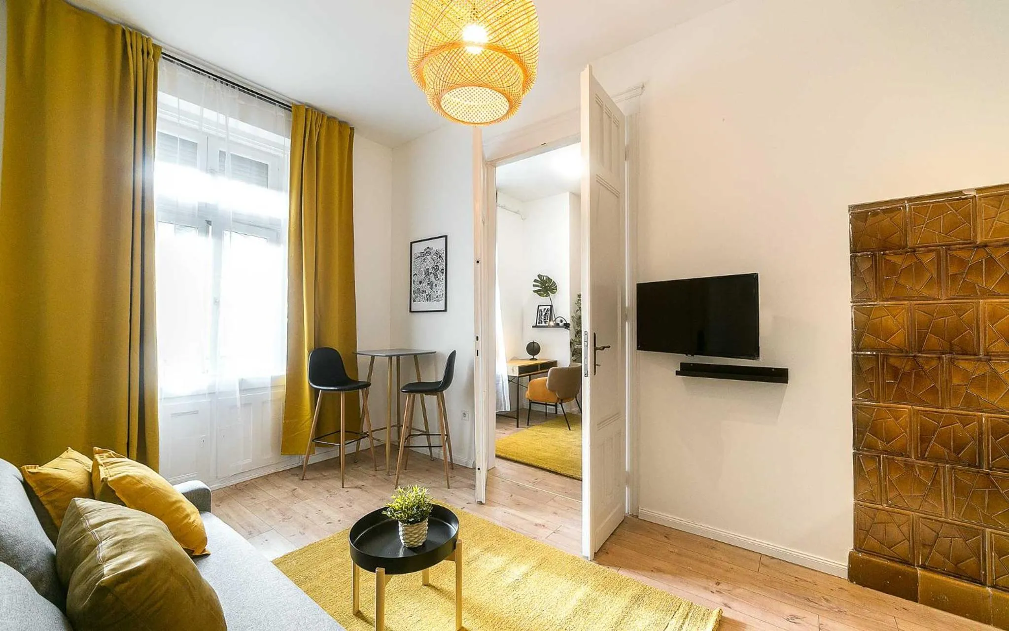 Communal lounge/ TV room in A13- Boutique Apartments, Best Location, by BQA