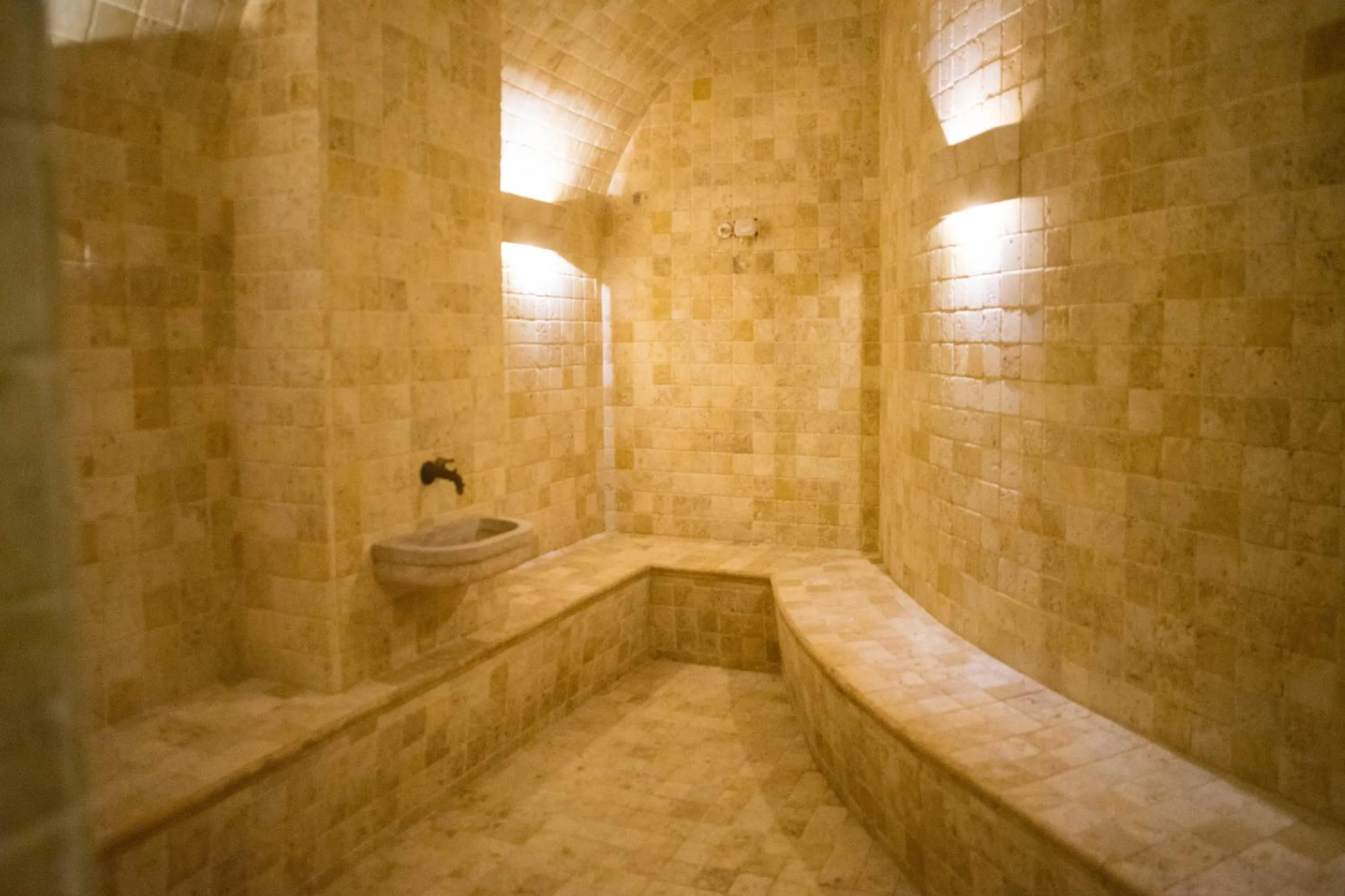 Hot Spring Bath in Hotel Ritual de Terra & SPA