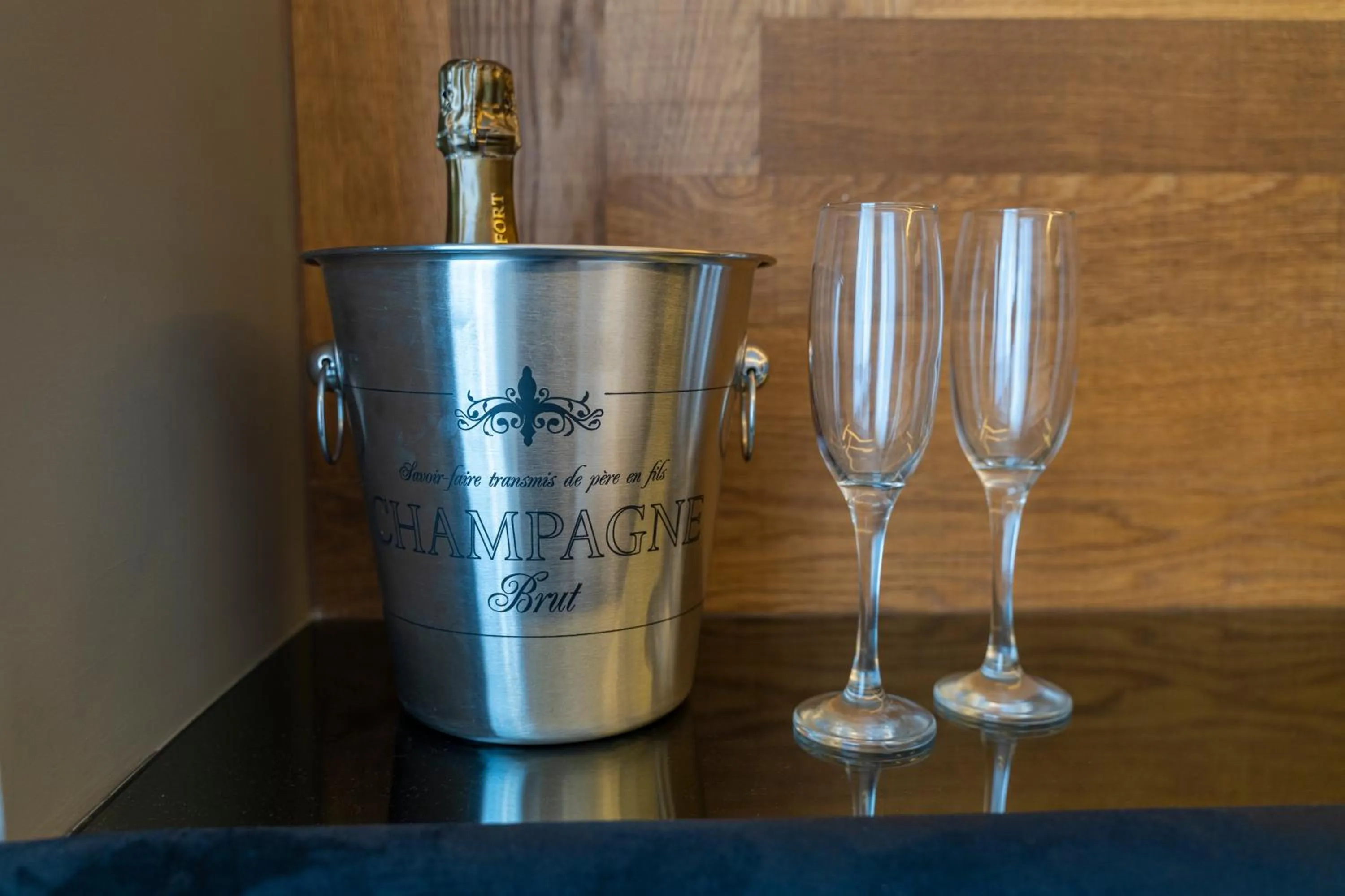 Food and drinks in B&Z LUXURY