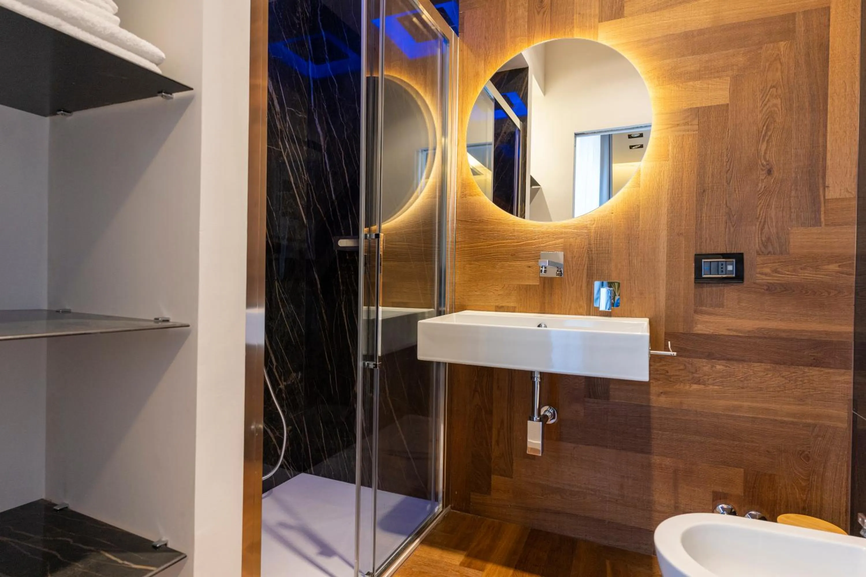 Toilet in B&Z LUXURY