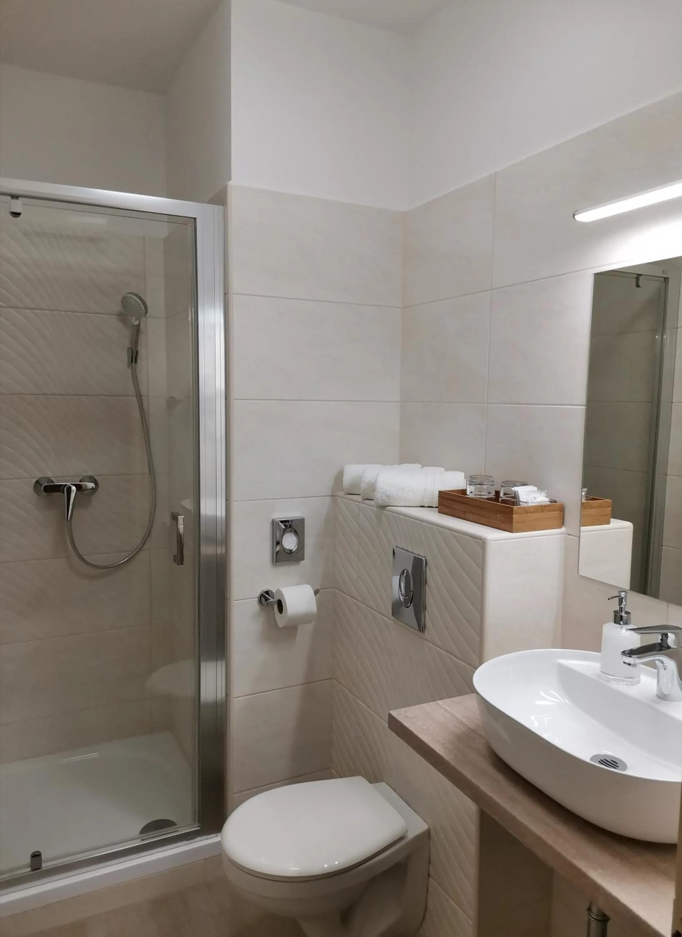 Bathroom in Alfa Hotel