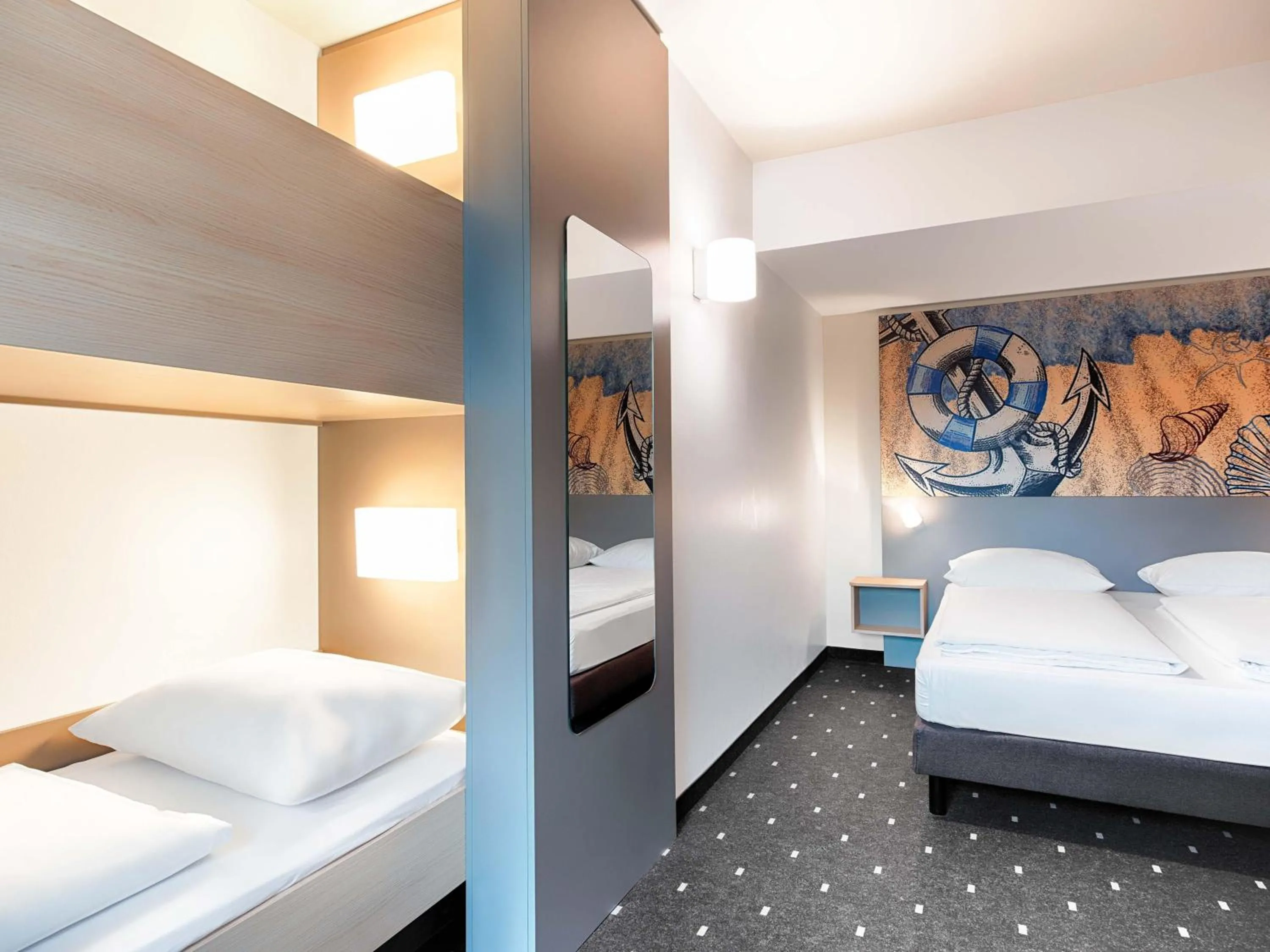 Photo of the whole room, Bed in B&B Hotel Emden