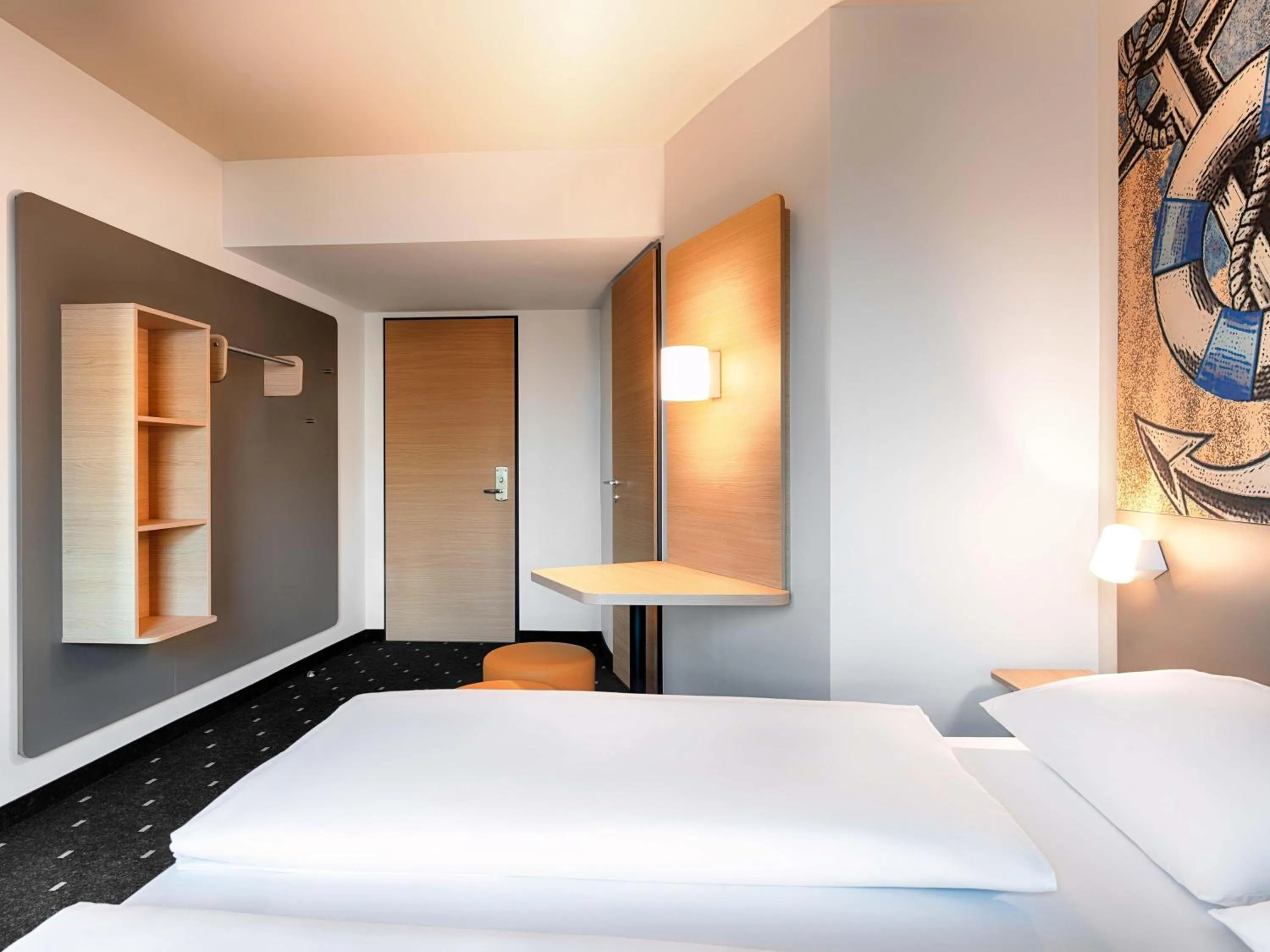 Bed in B&B Hotel Emden