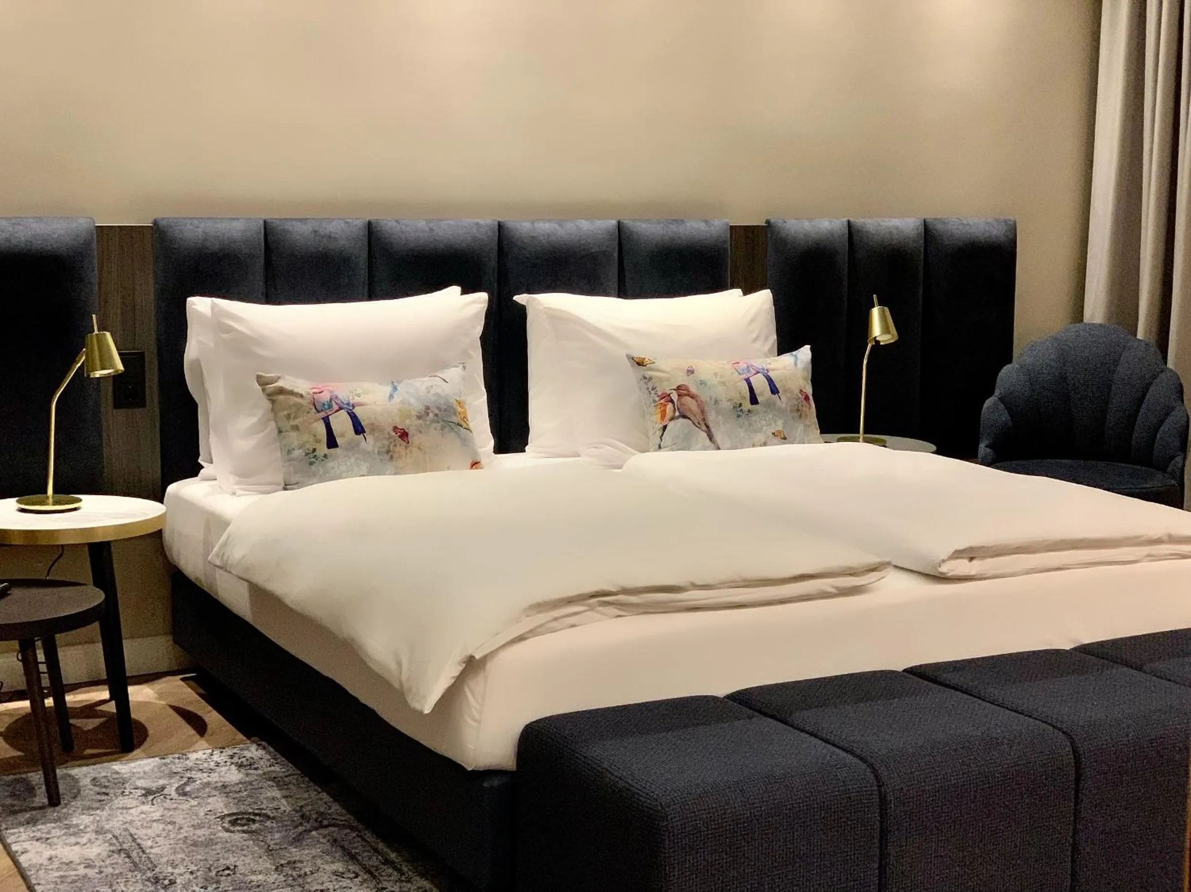 Bed in Maison Viktoria Augsburg