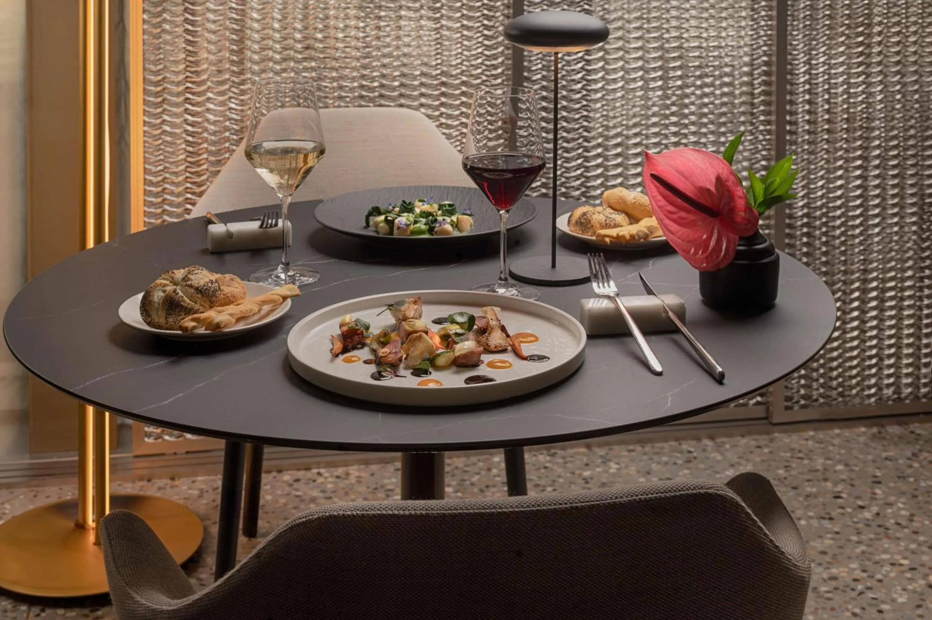 Restaurant/places to eat in NH Collection Milano CityLife