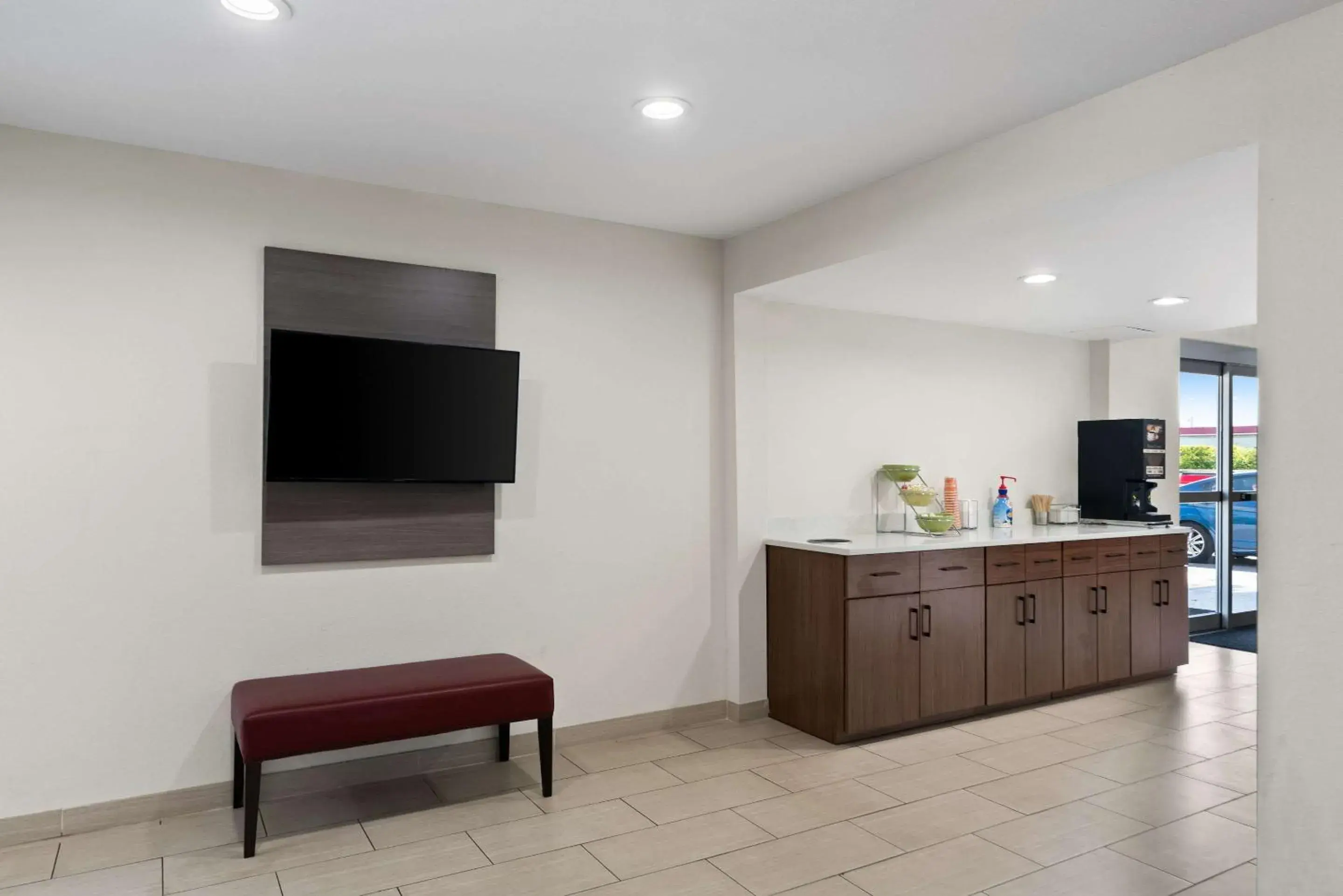 Breakfast in Quality Suites Wildwood - The Villages Breakfast in Quality Suites Wildwood - The Villages