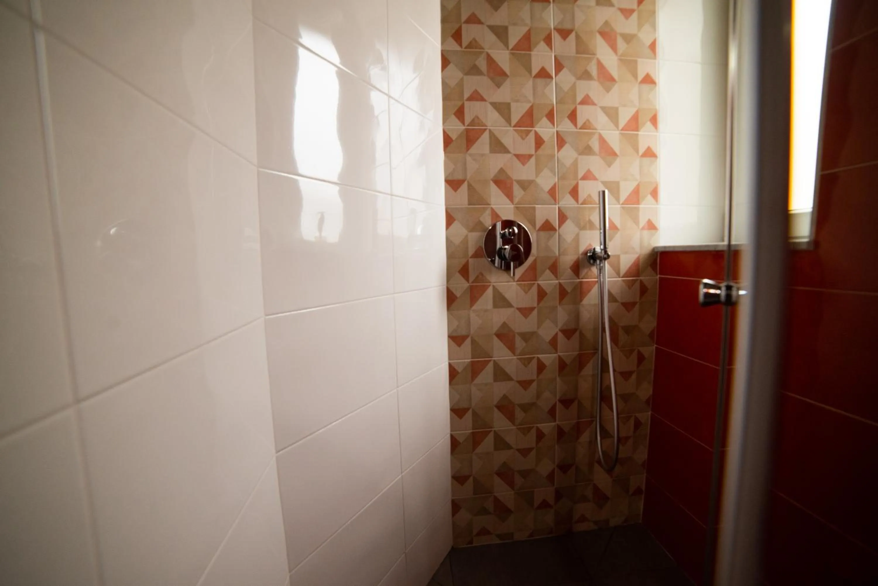 Shower in B&B Le Sorelle