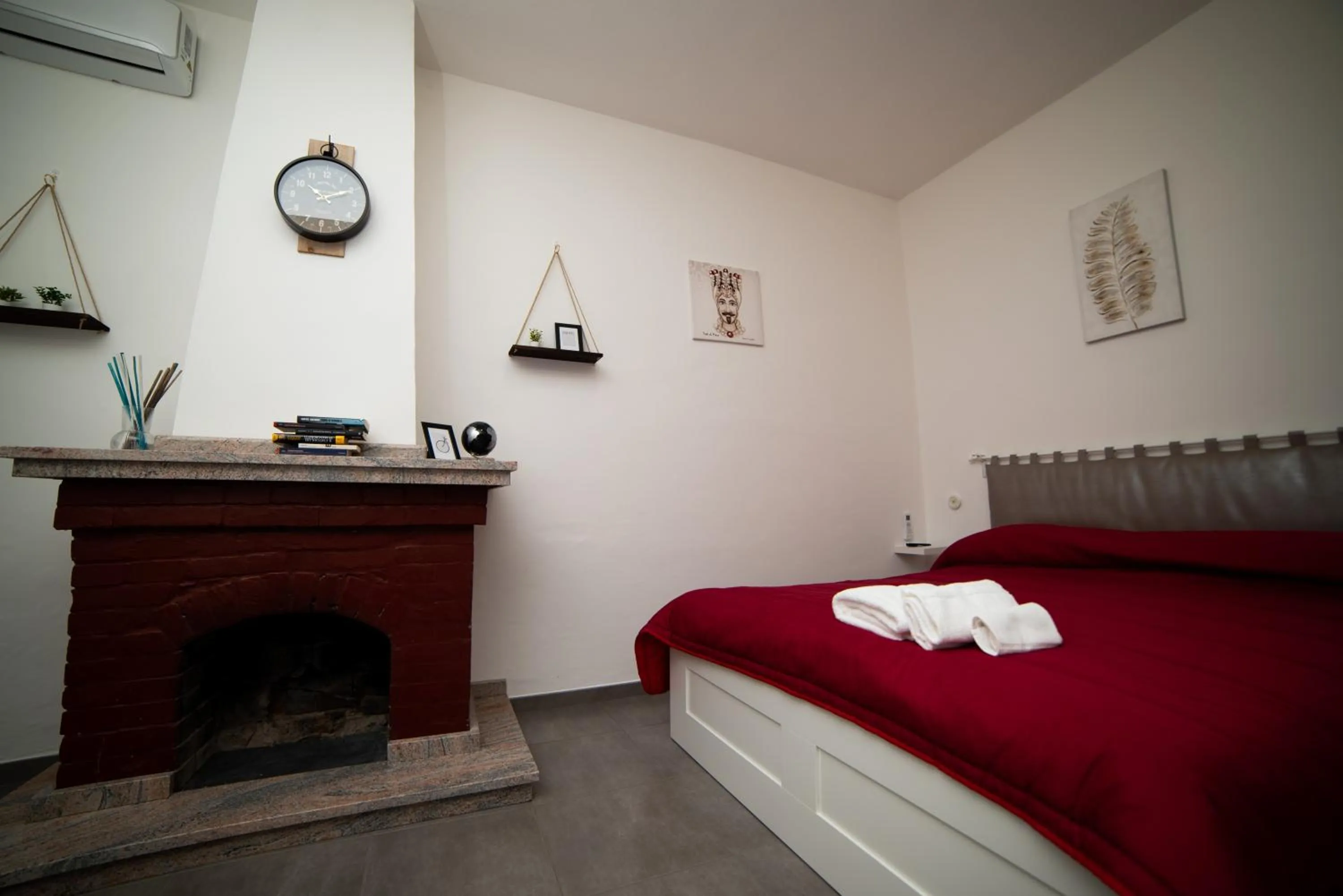 Bedroom, Bed in B&B Le Sorelle