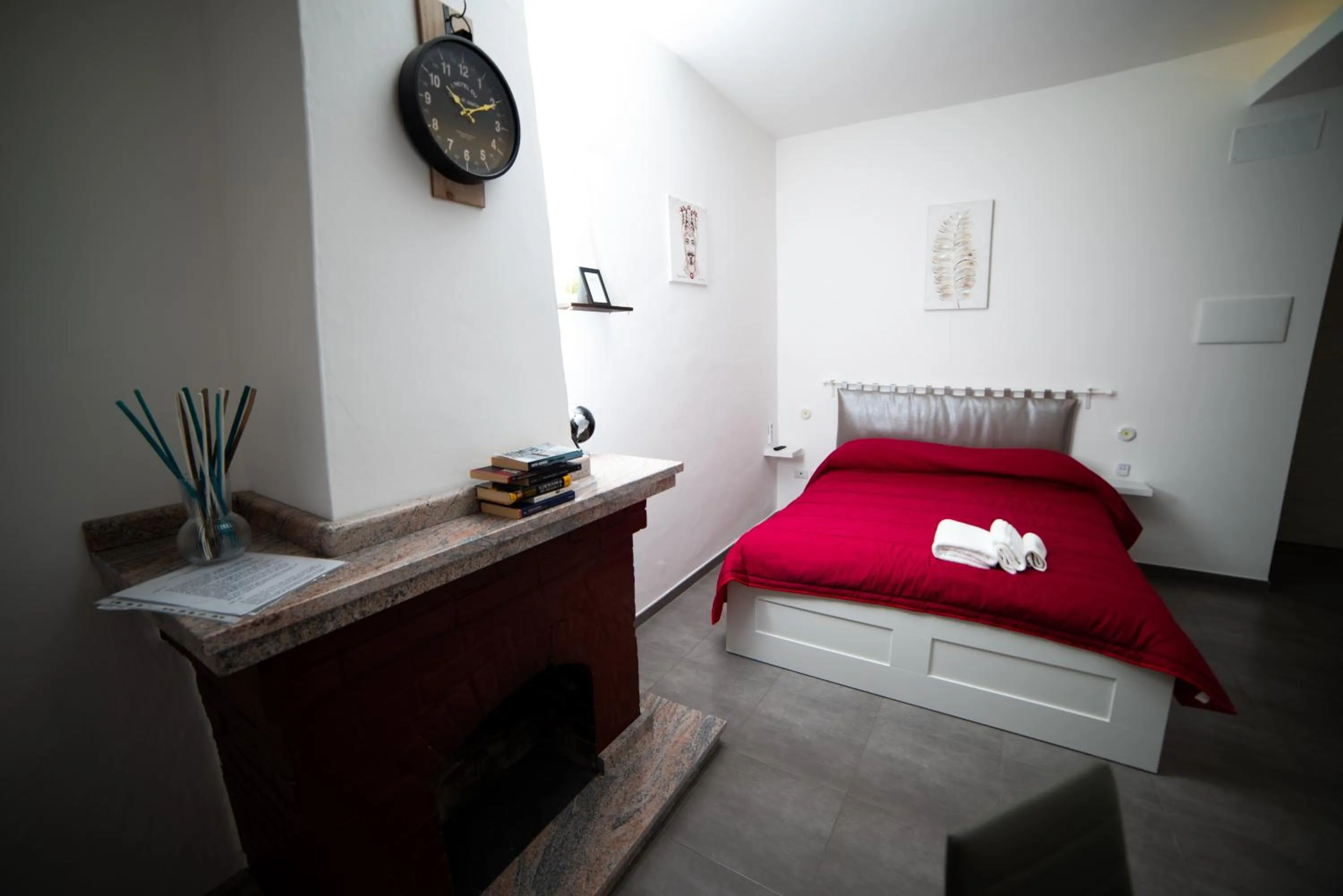 Photo of the whole room, Bed in B&B Le Sorelle