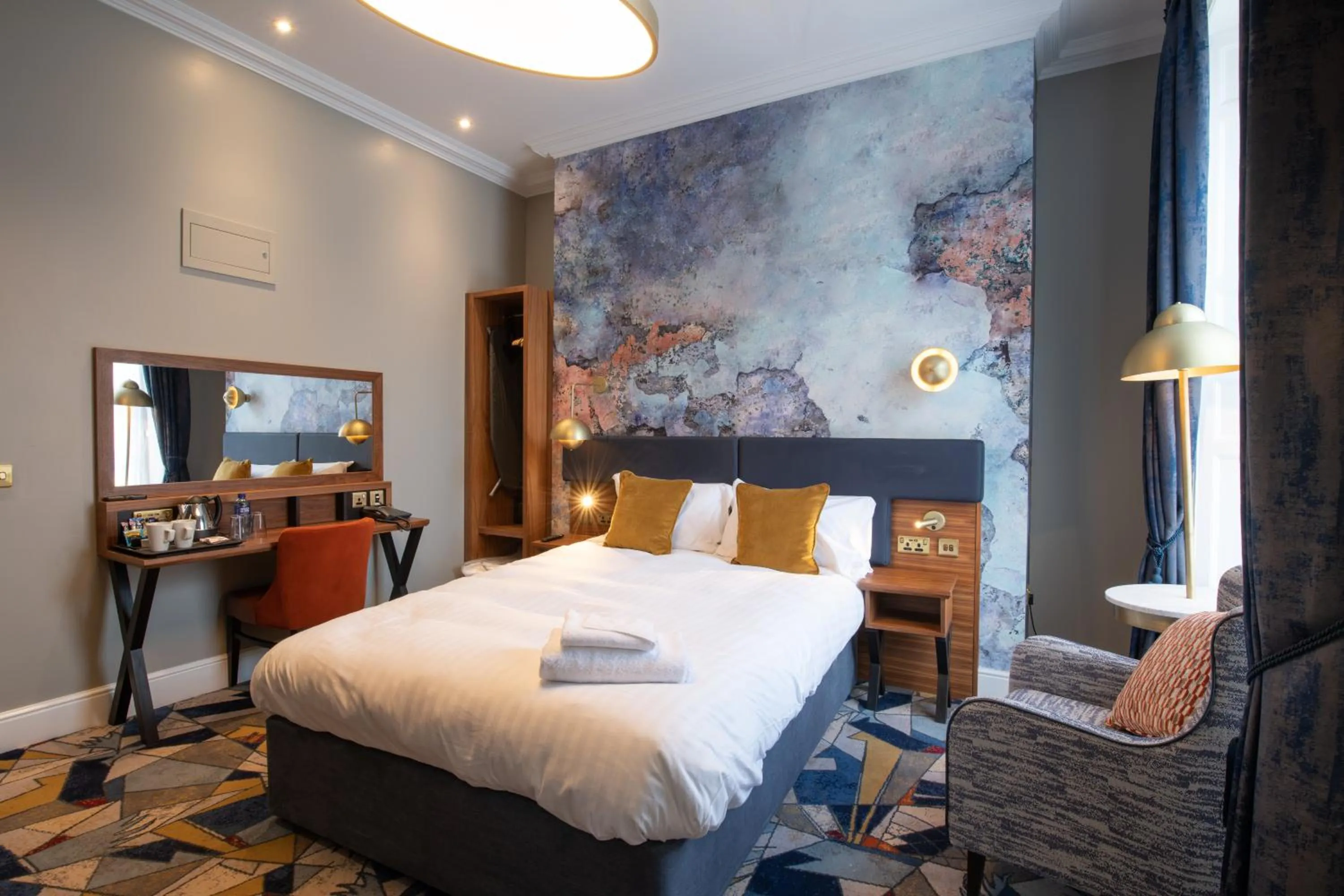 Bed in Keavan's Port Hotel, Dublin