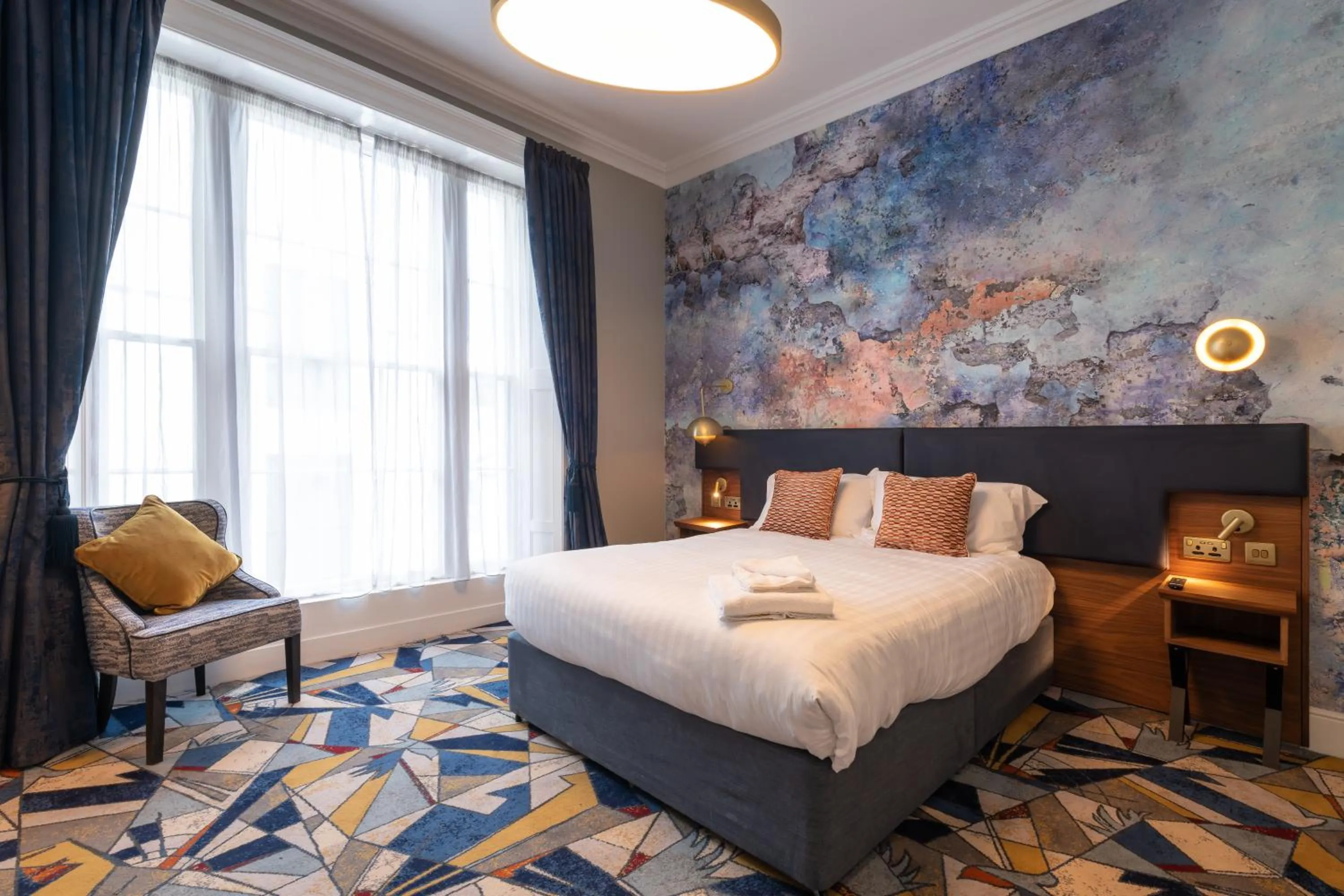 Bed in Keavan's Port Hotel, Dublin