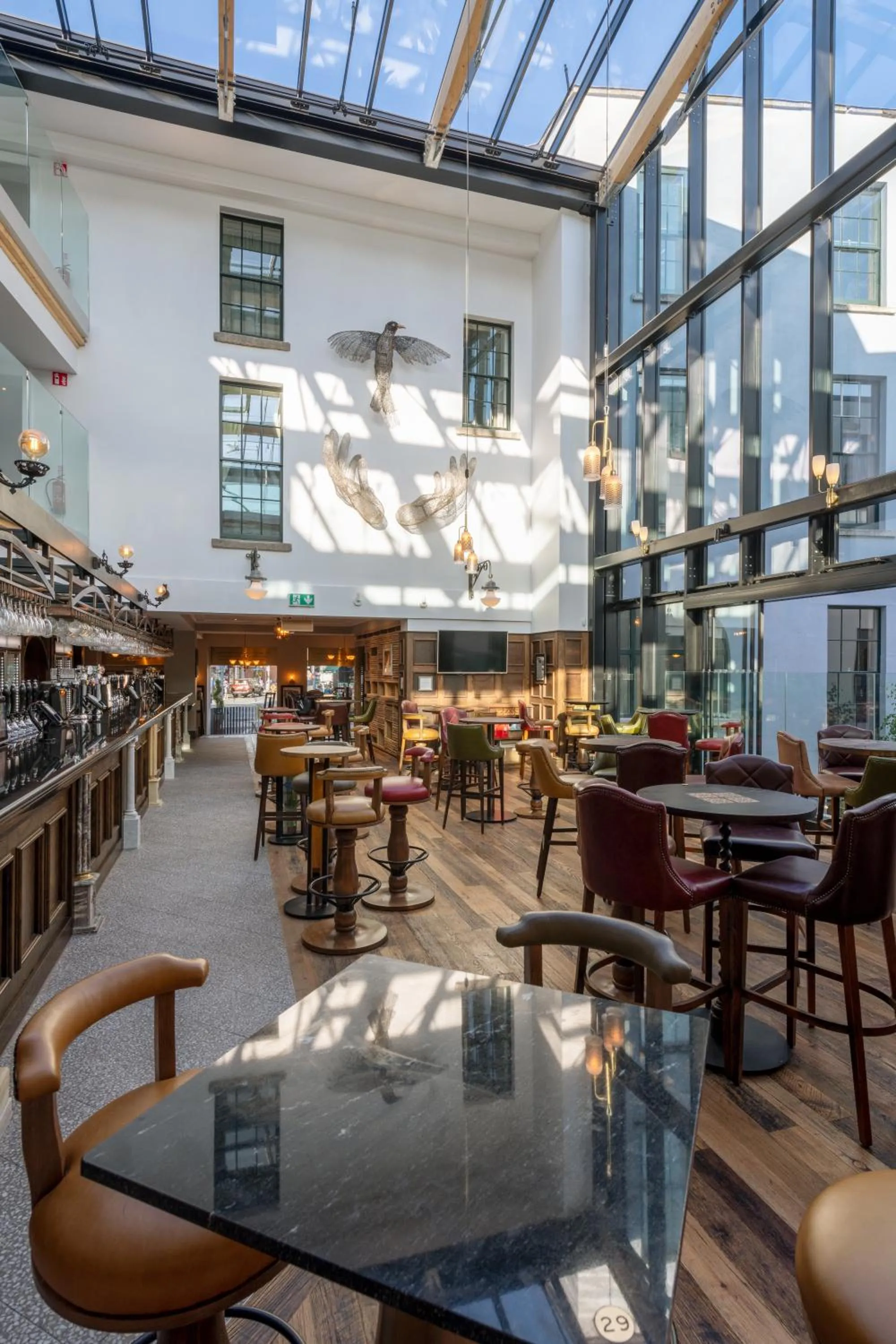 Restaurant/places to eat in Keavan's Port Hotel, Dublin