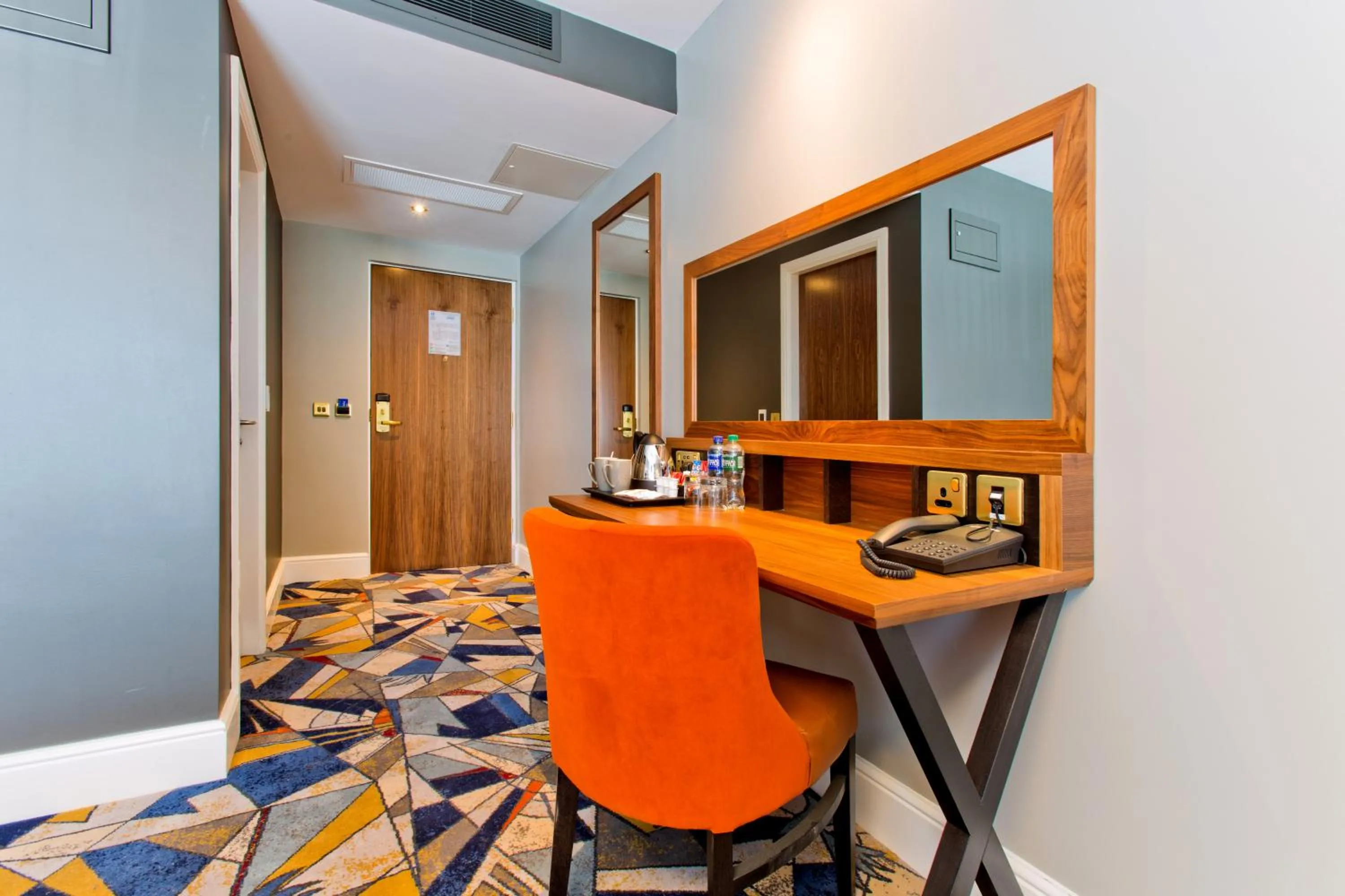 Bedroom in Keavan's Port Hotel, Dublin