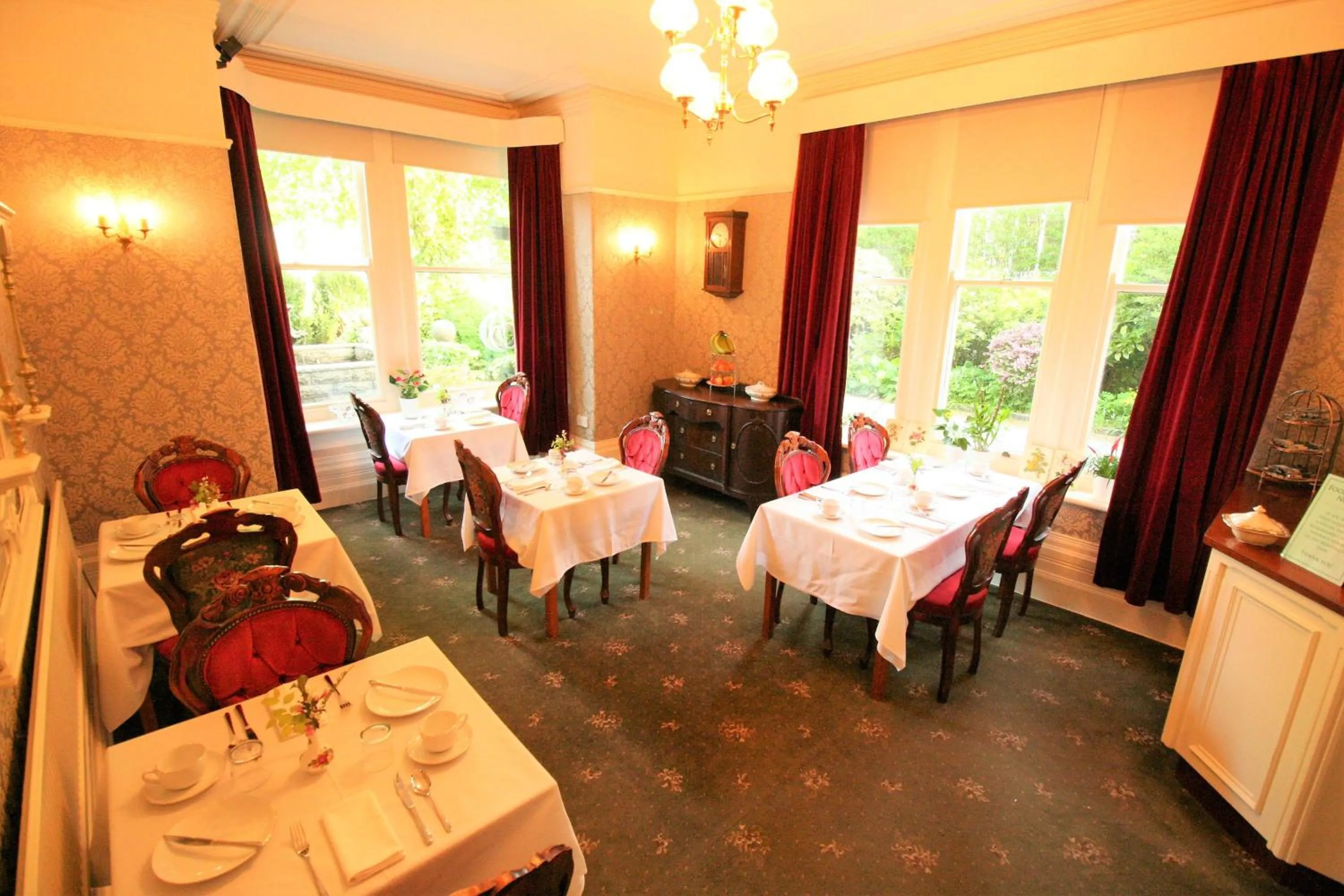 Dining area in Kingscroft