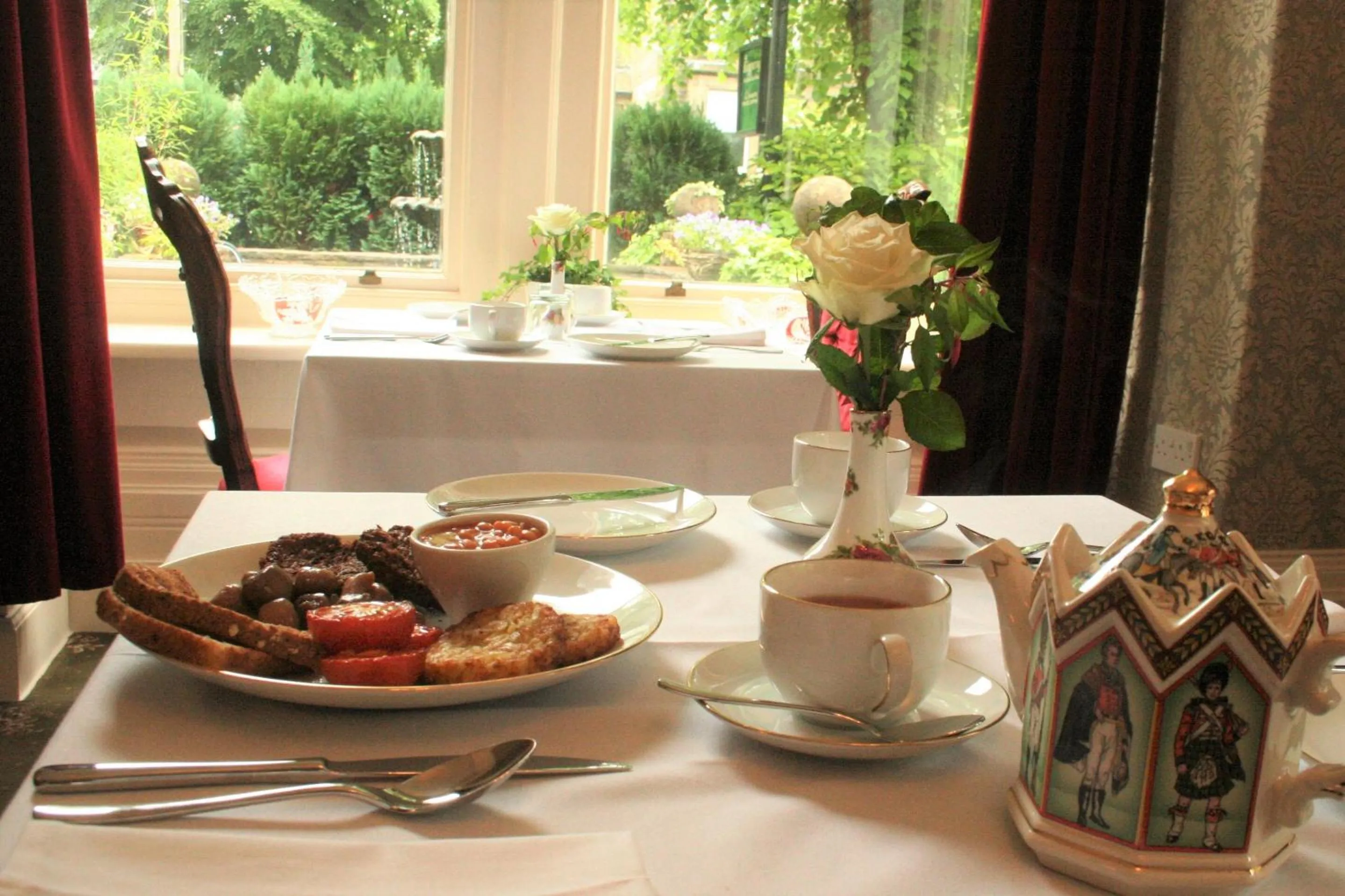 Dining area in Kingscroft