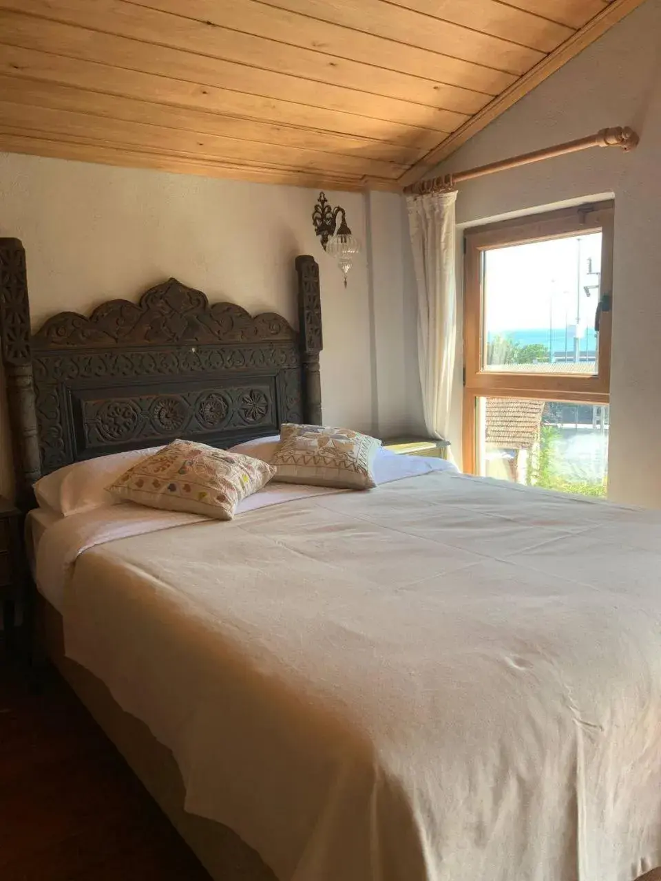 Deluxe Double Room with Sea View in Sofia Boutique Hotel Deluxe Double Room with Sea View in Sofia Boutique Hotel