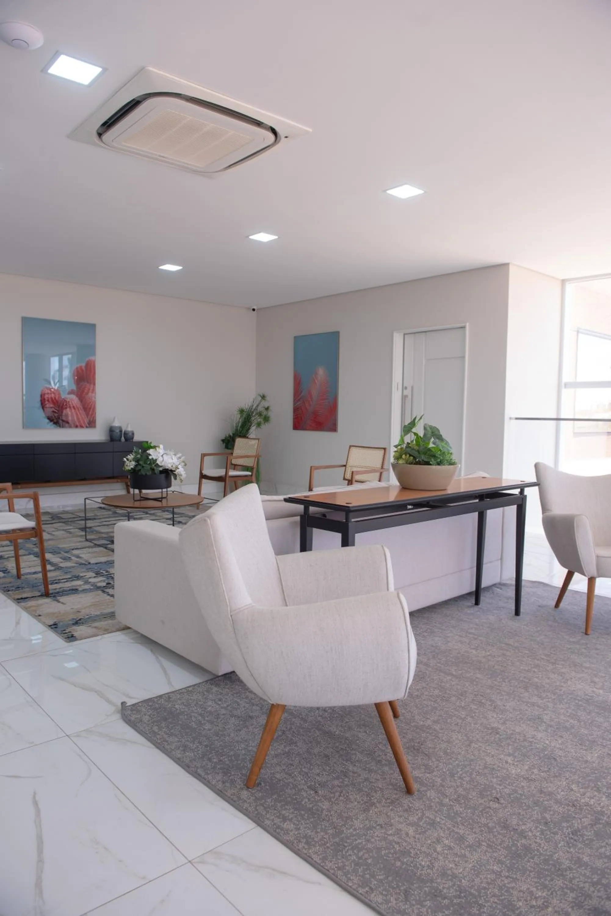 Communal lounge/ TV room in Bristol Infinity Rio Claro