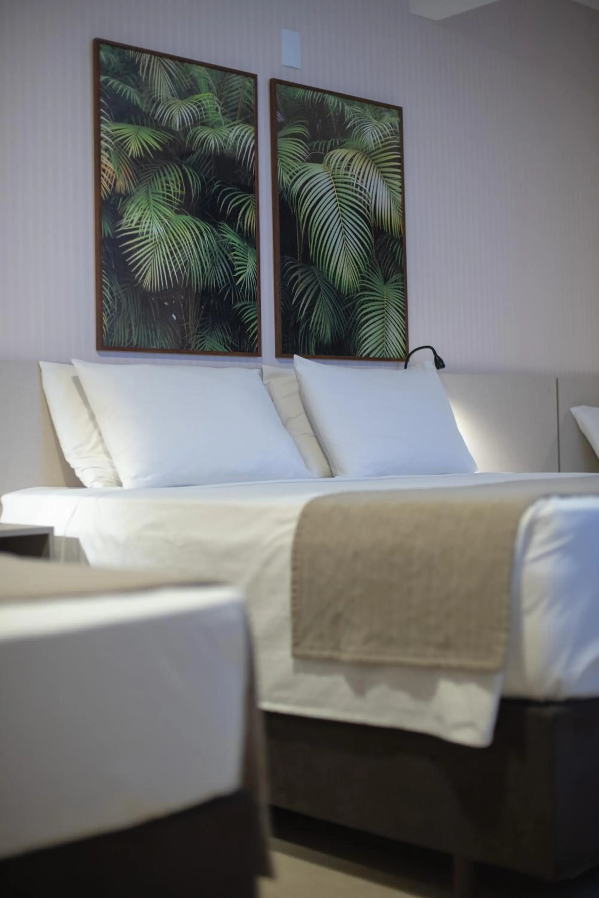 Decorative detail, Bed in Bristol Infinity Rio Claro