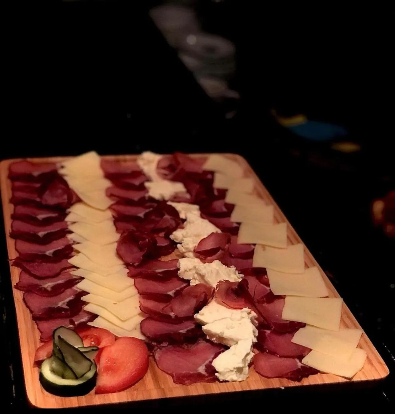 Restaurant/places to eat in Hotel Royal