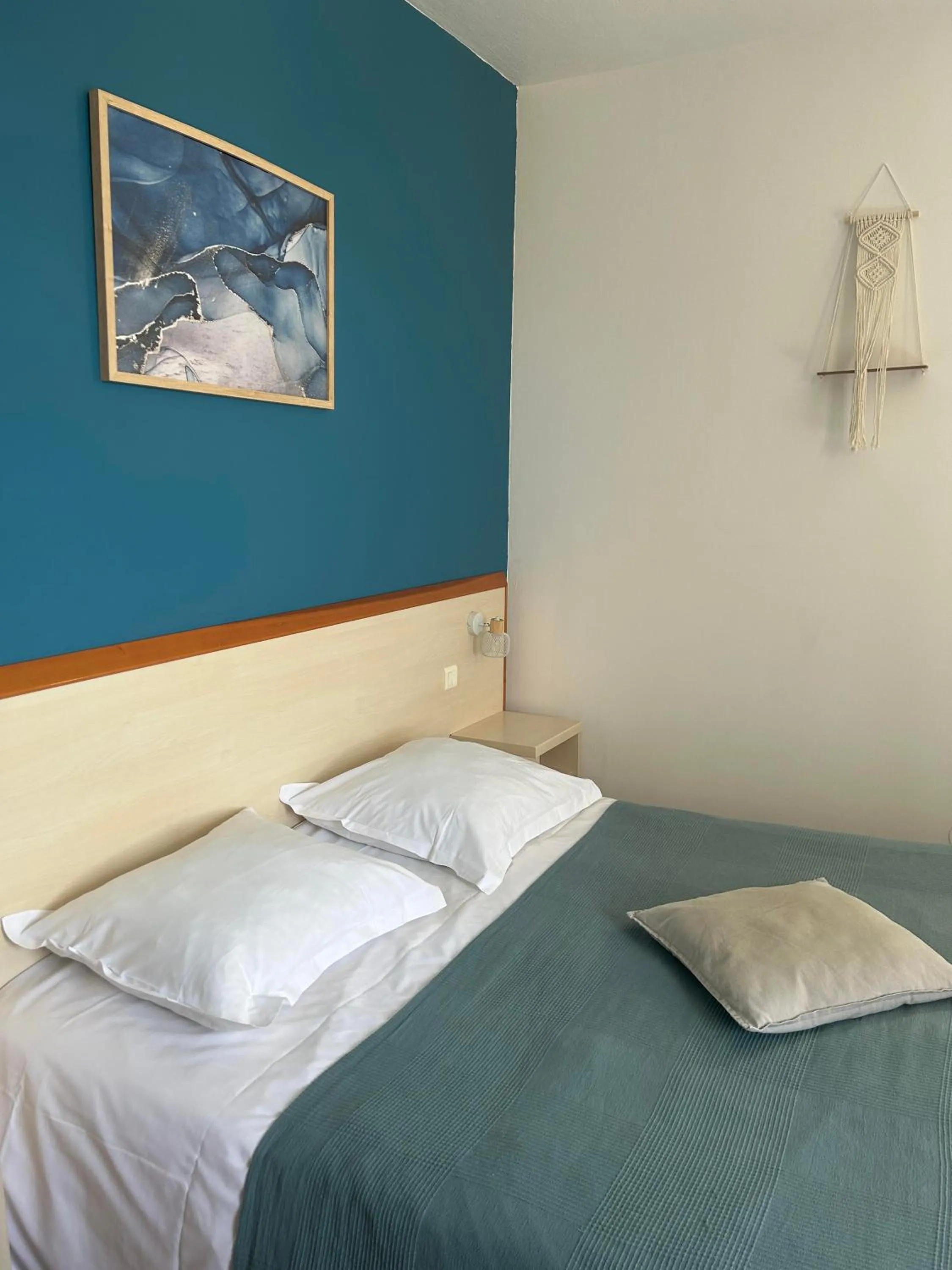 Triple Room in Hôtel de la jetée