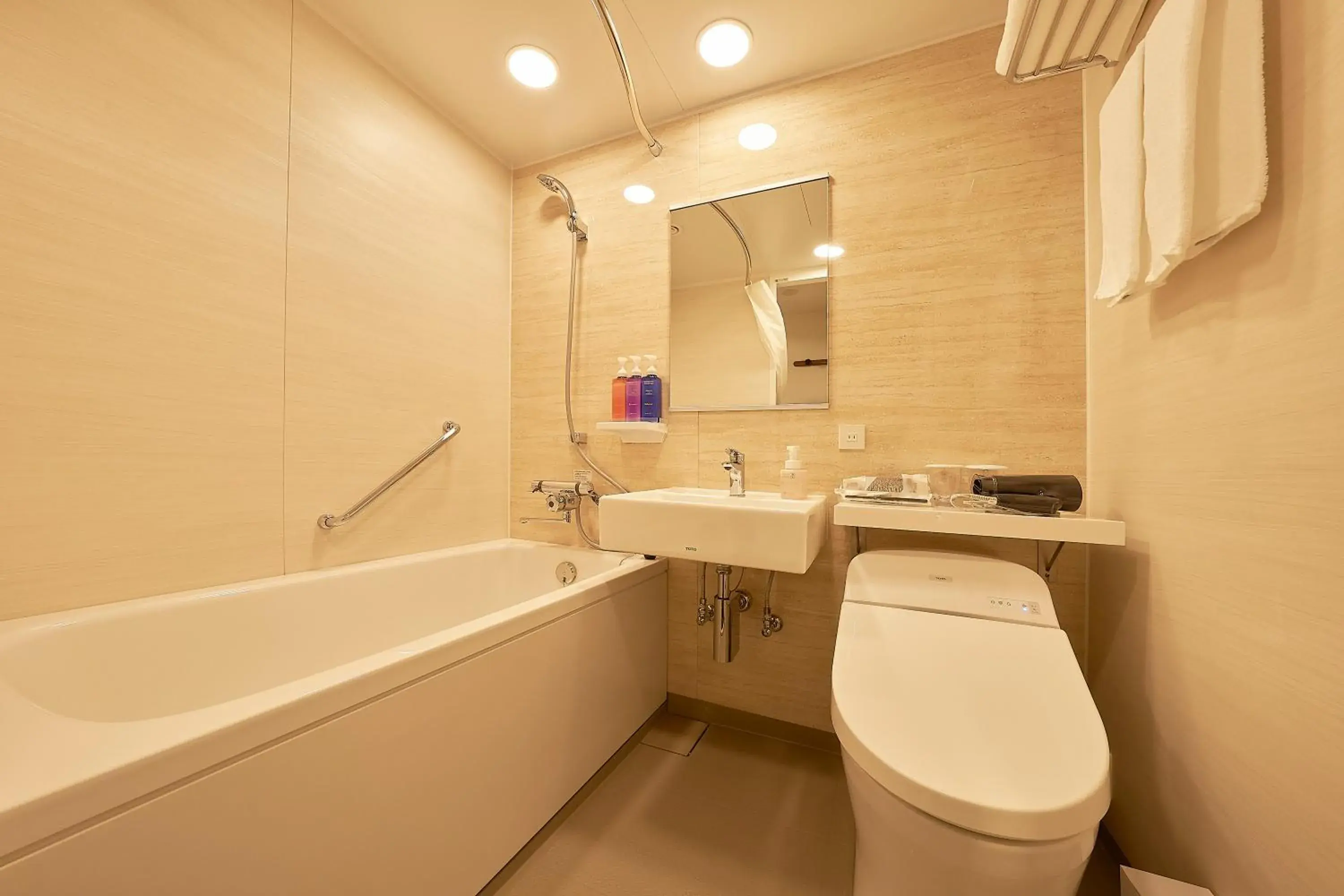 Superior Single Room - Smoking in Keisei Richmond Hotel Tokyo Kinshicho Superior Single Room - Smoking in Keisei Richmond Hotel Tokyo Kinshicho