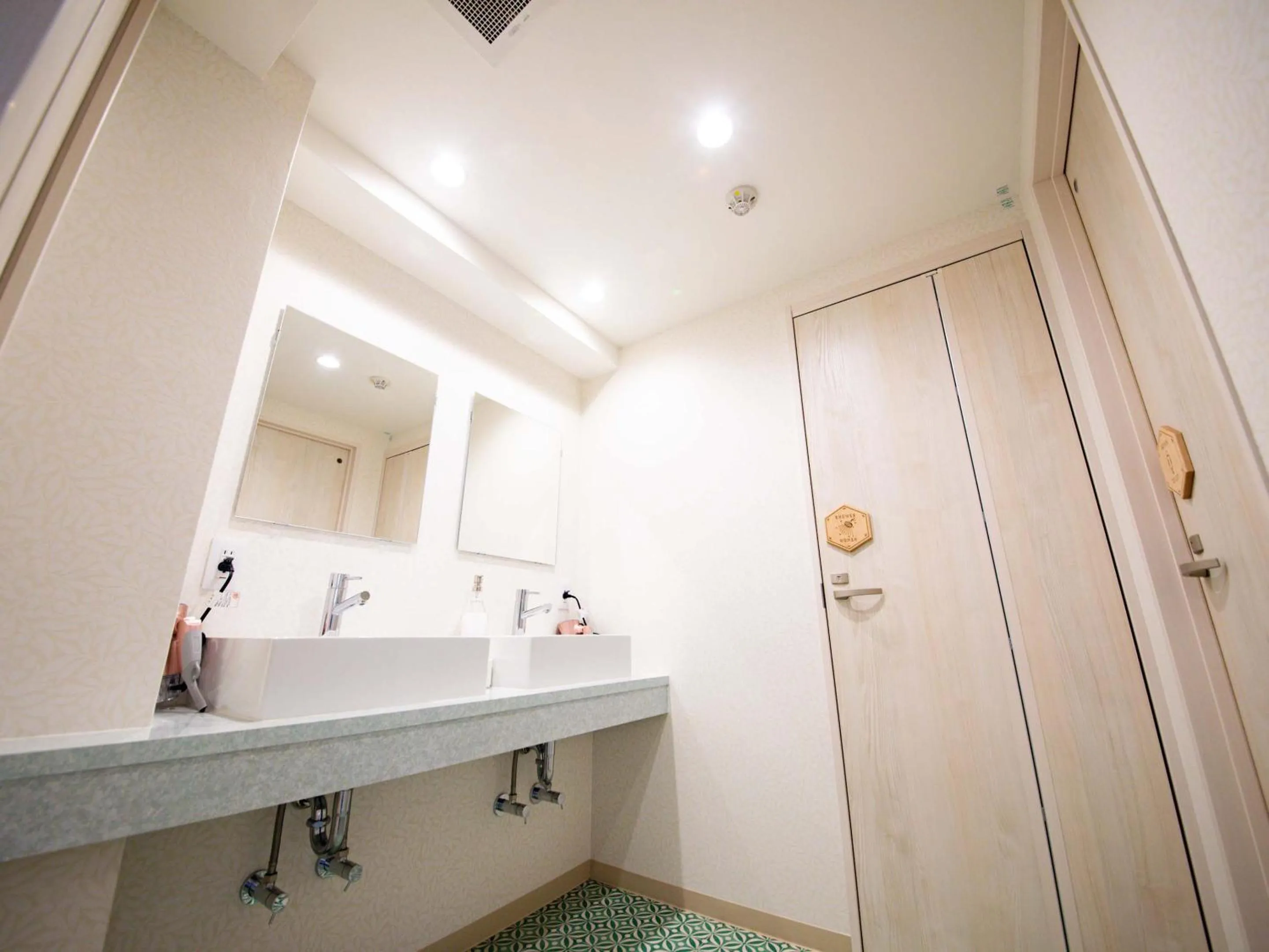 Bathroom in tune HIGORO