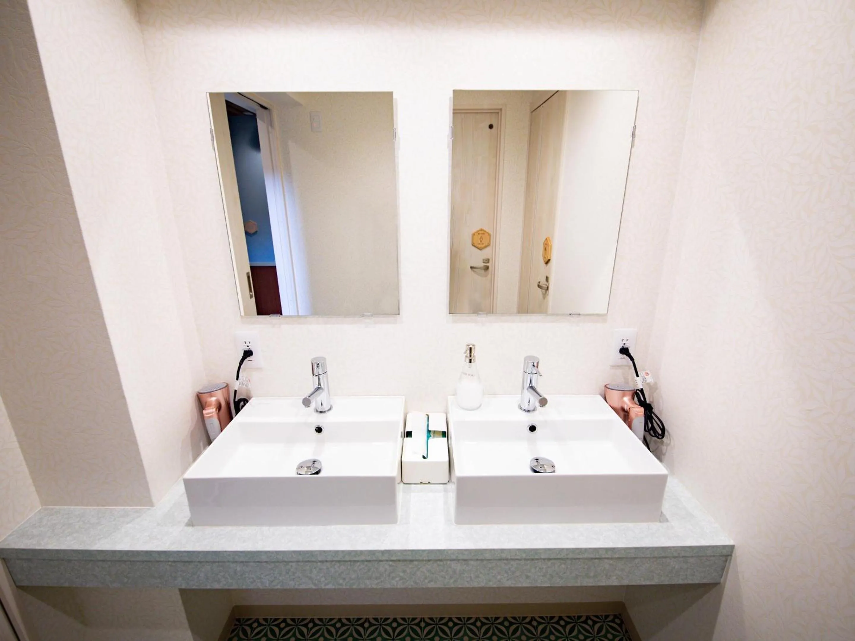 Bathroom in tune HIGORO