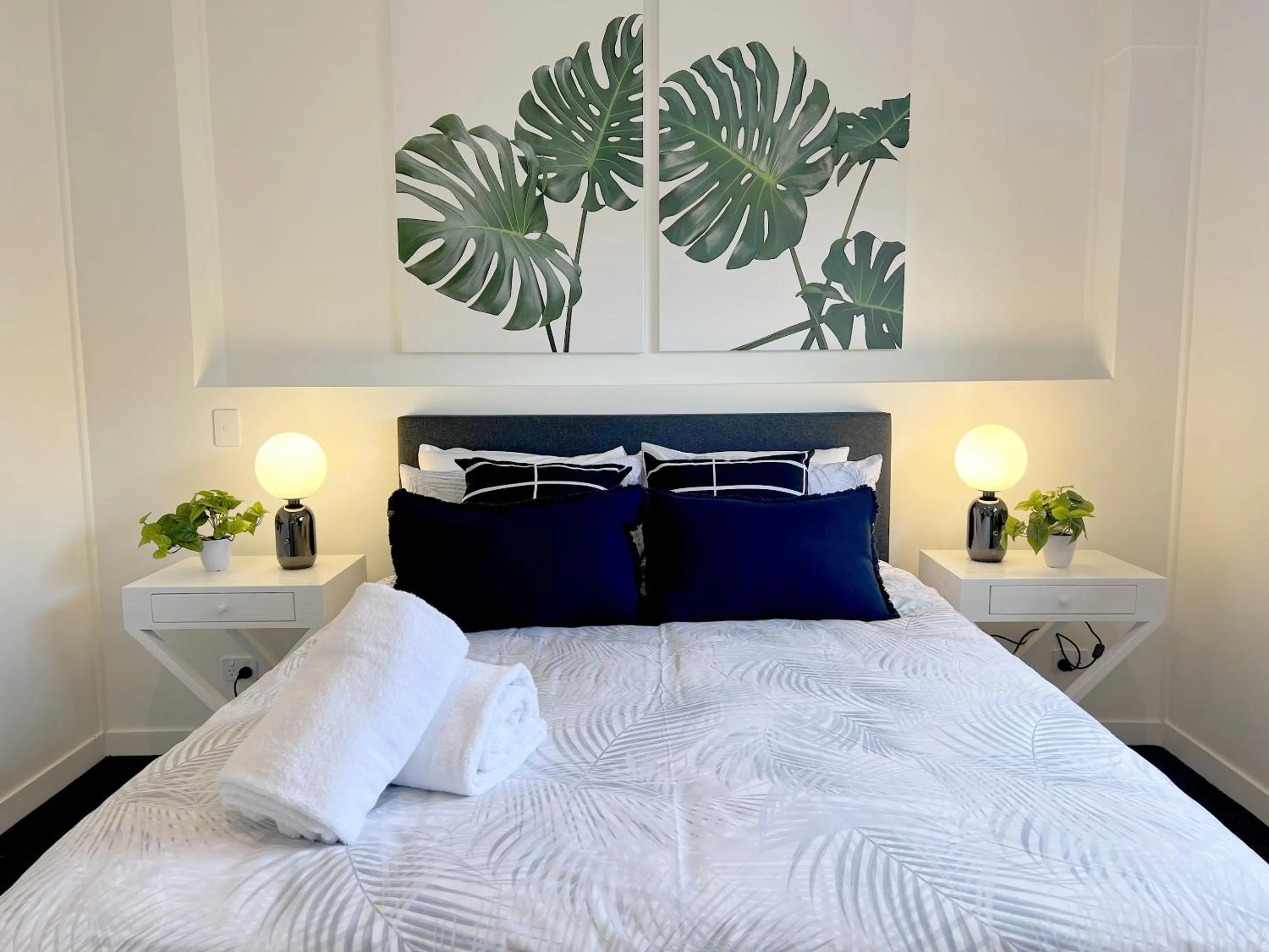 Bed in Plantation Hotel Coffs Harbour