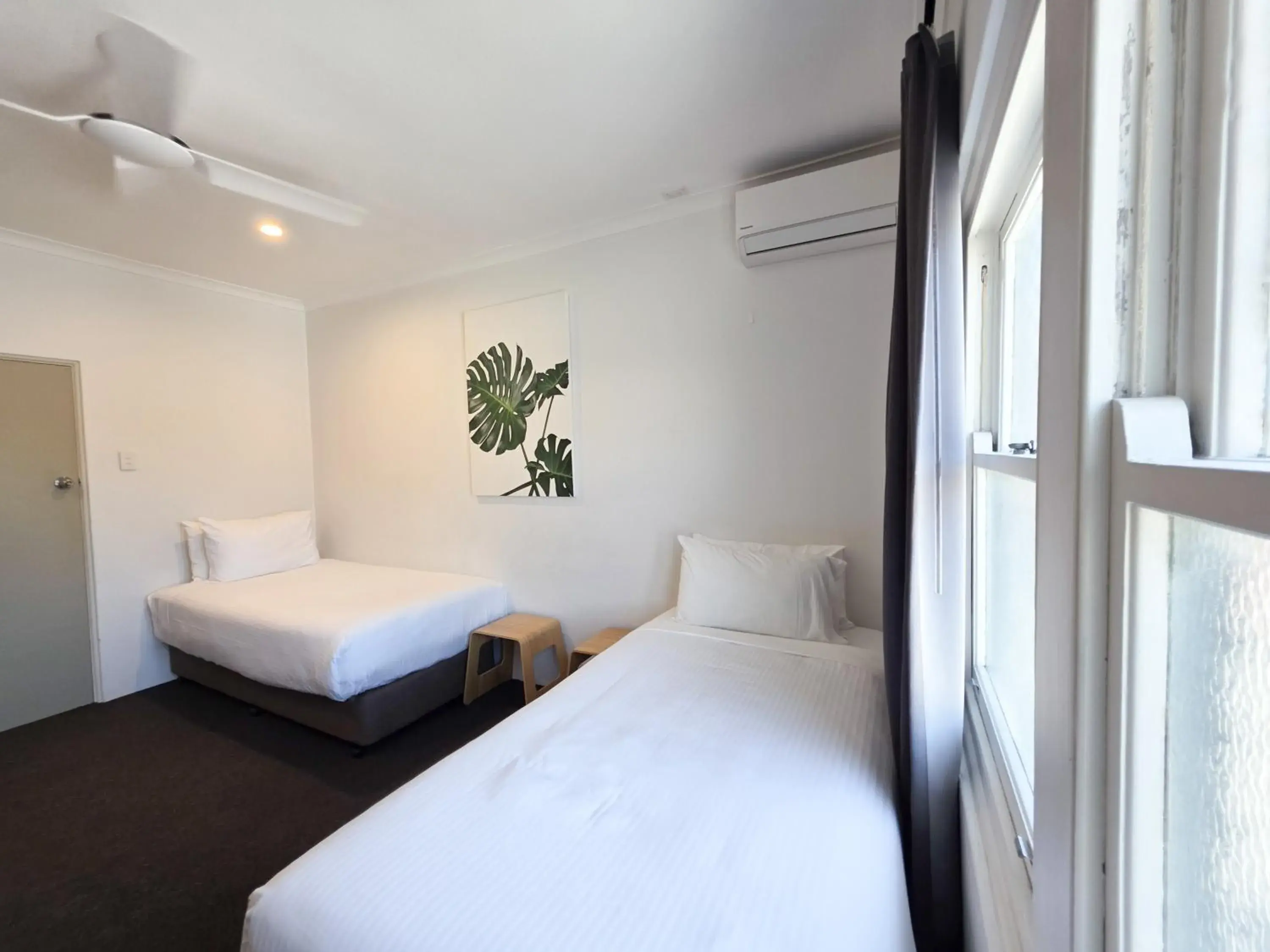 Bed in Plantation Hotel Coffs Harbour Bed in Plantation Hotel Coffs Harbour