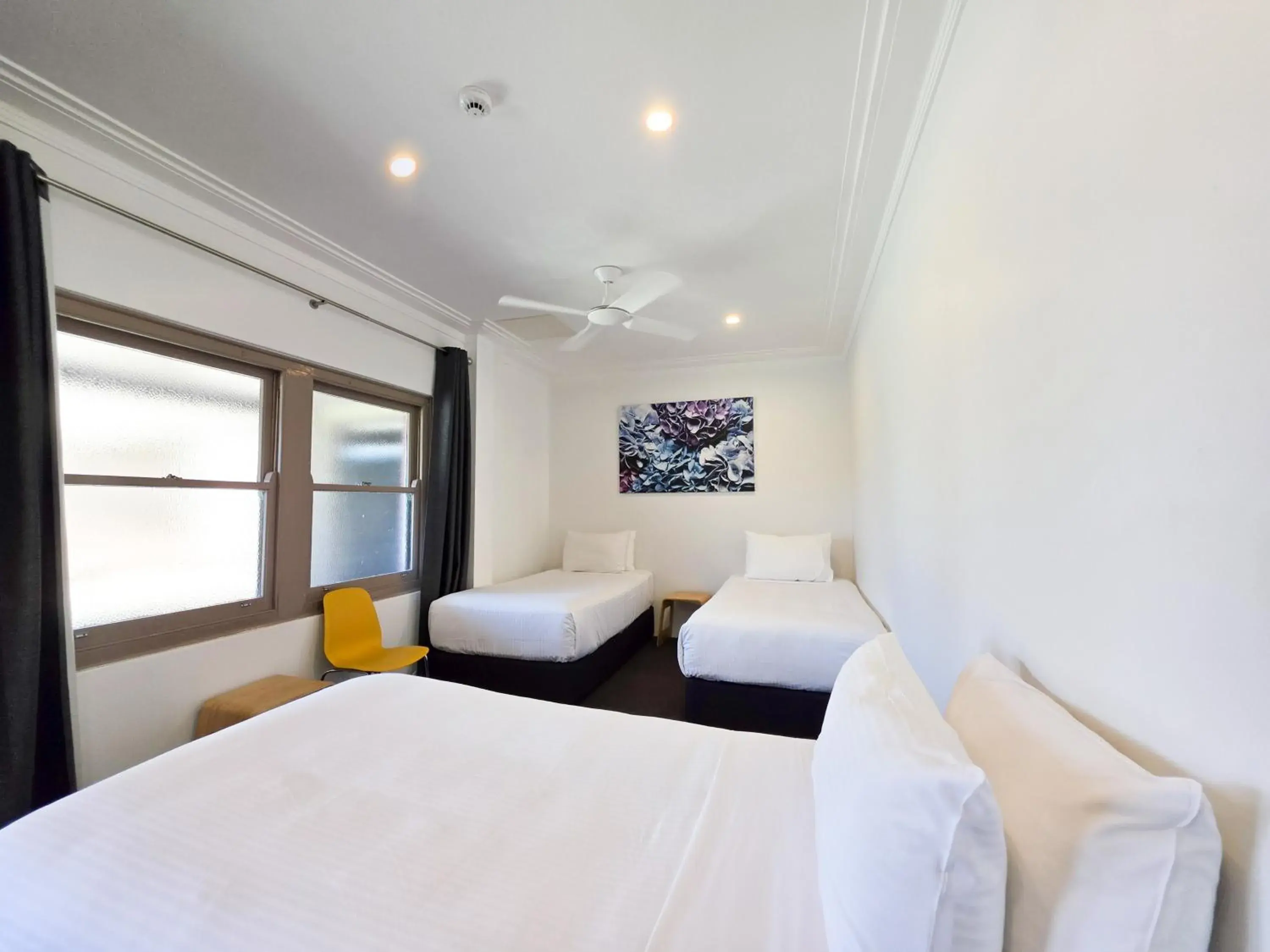 Bed in Plantation Hotel Coffs Harbour Bed in Plantation Hotel Coffs Harbour