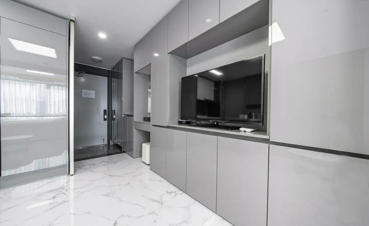 Songjeong Blue Castle Hotel