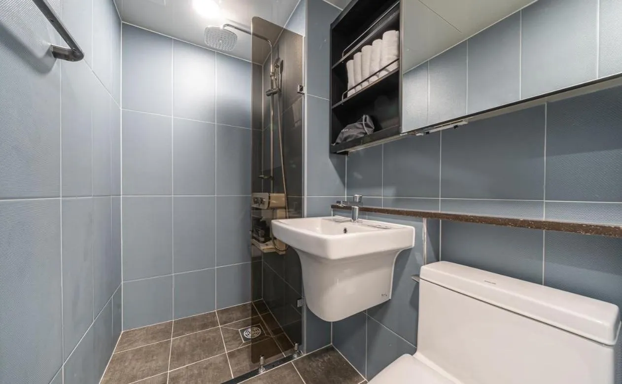 Songjeong Blue Castle Hotel