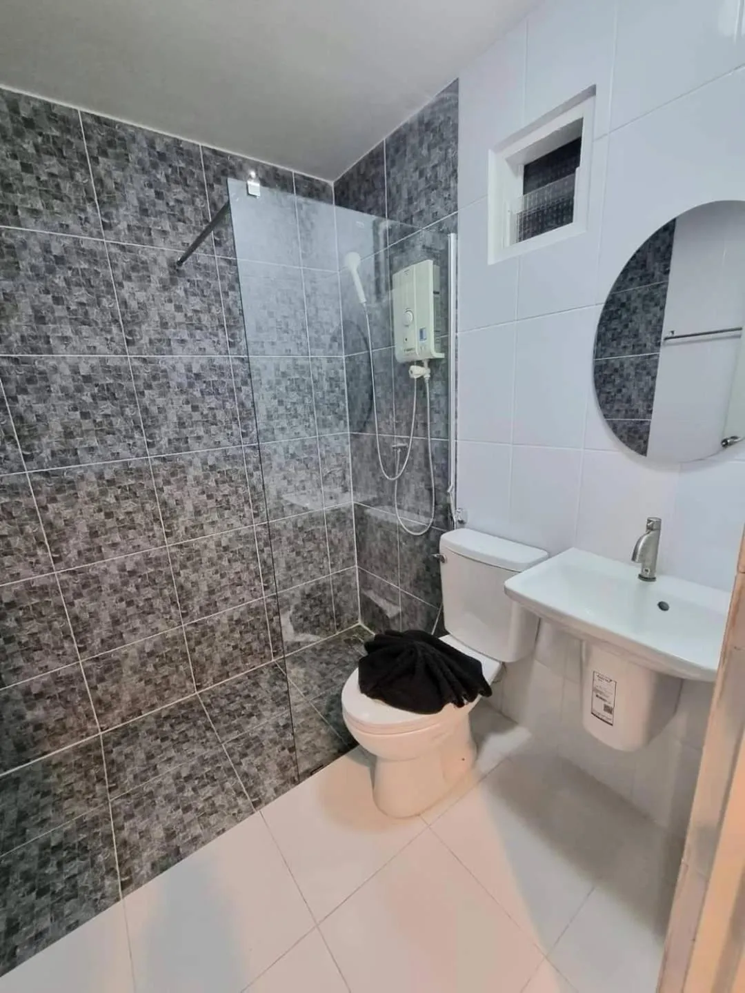 Bathroom in Kiatnakhon Hotel