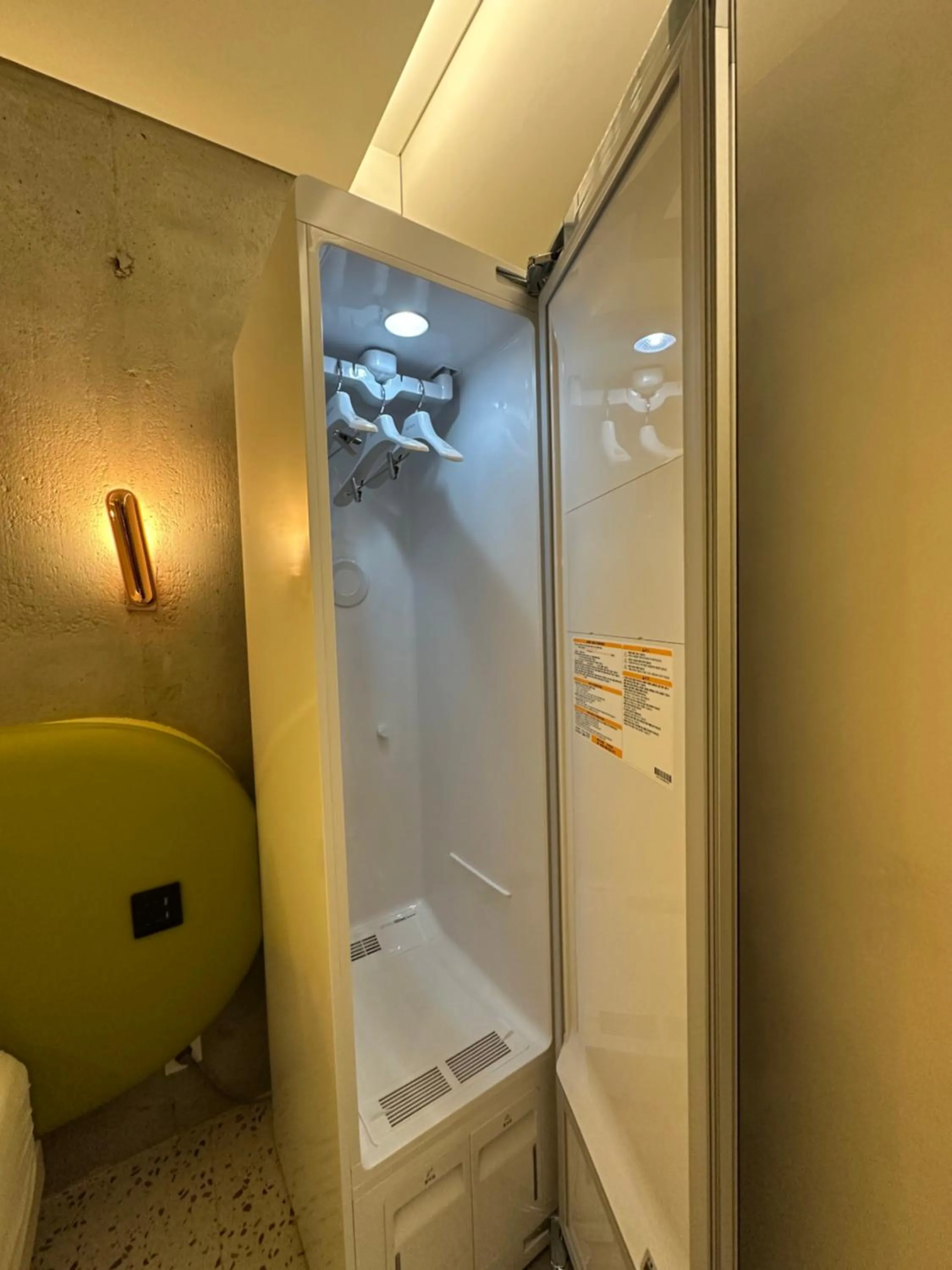 flat iron in Hotel the Castle bangi 2nd