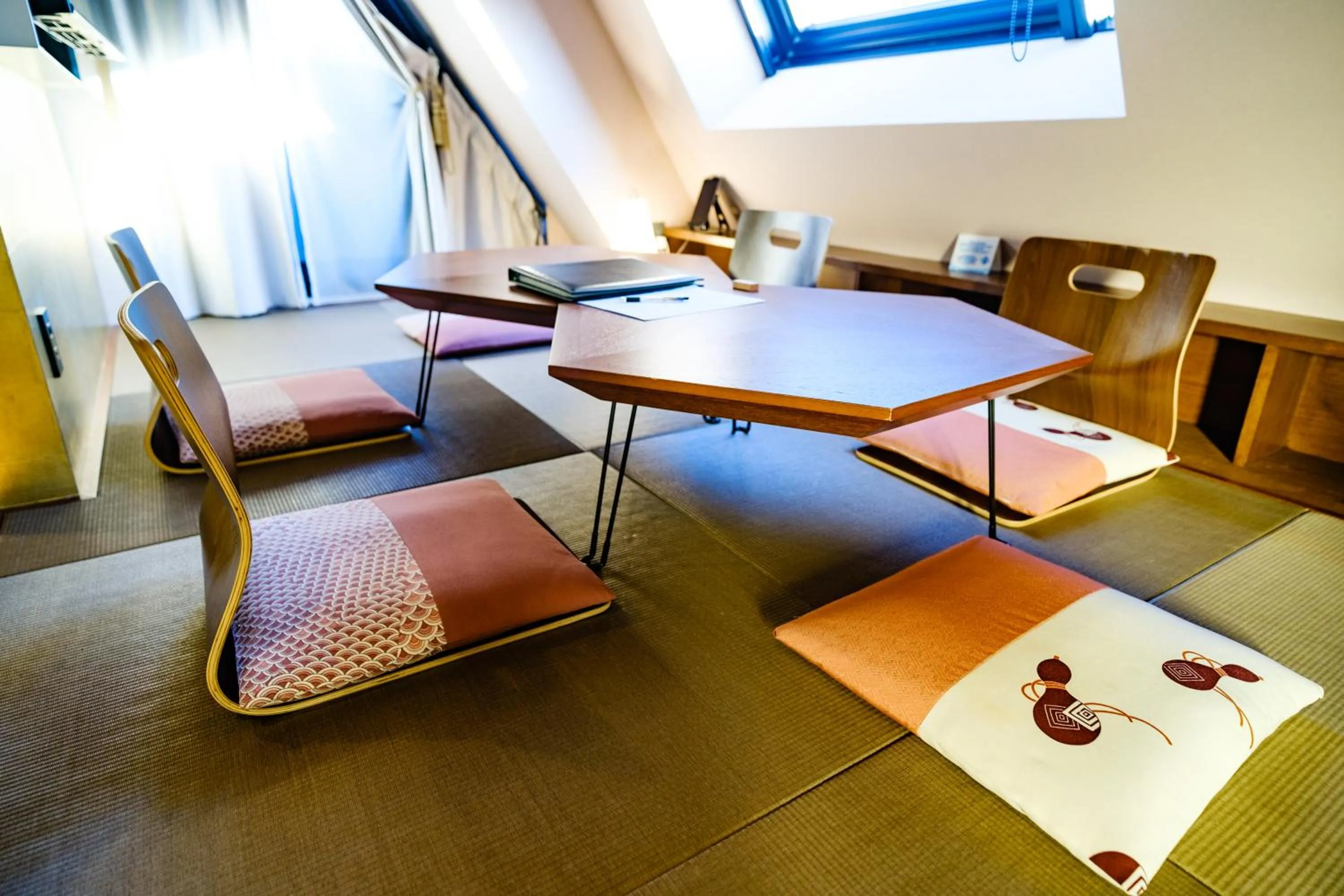 Living room in Asakusa Kaede 浅草楓