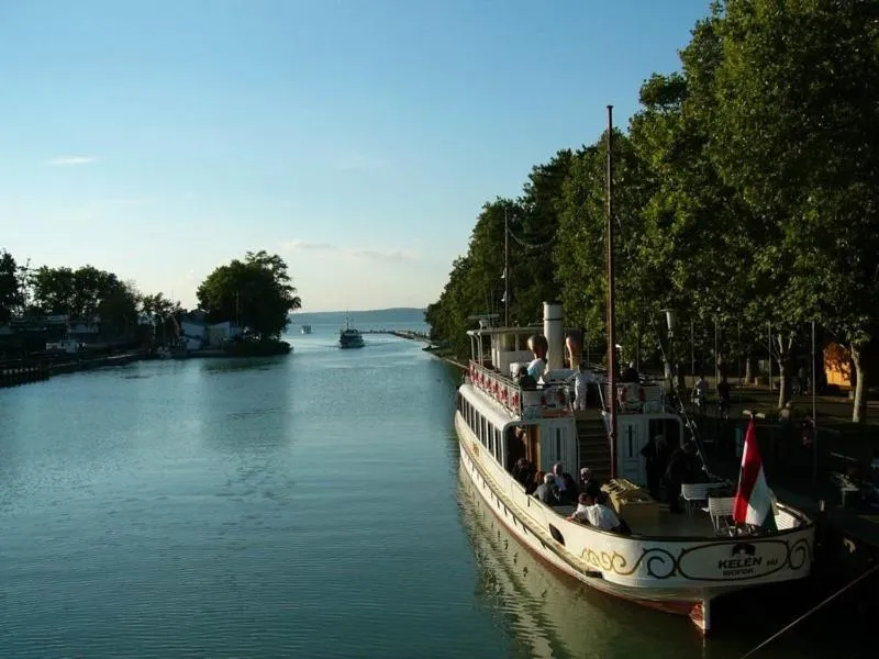 Area and facilities in Apartman Bella Hotel