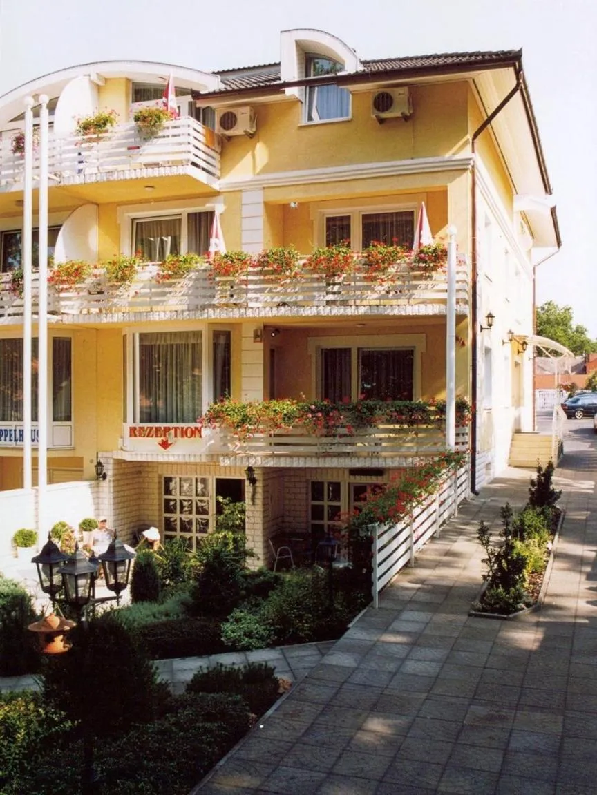 Facade/entrance in Apartman Bella Hotel