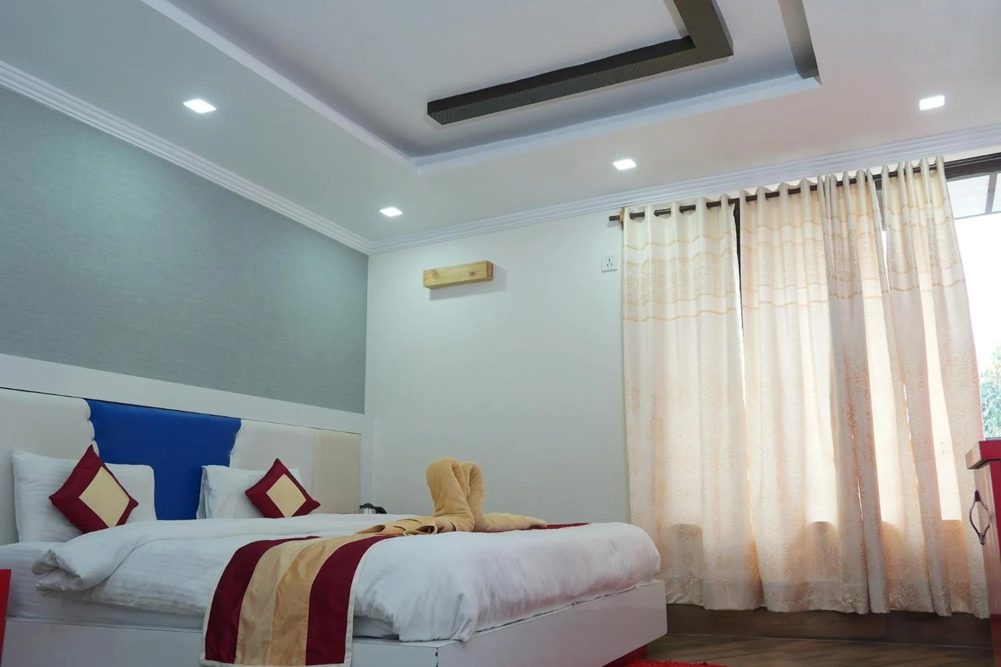 Photo of the whole room, Bed in Pink Park by Panache Hotels