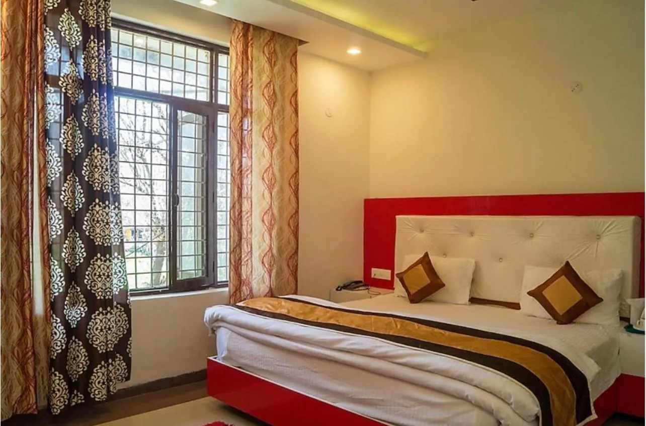 Bed in Pink Park by Panache Hotels