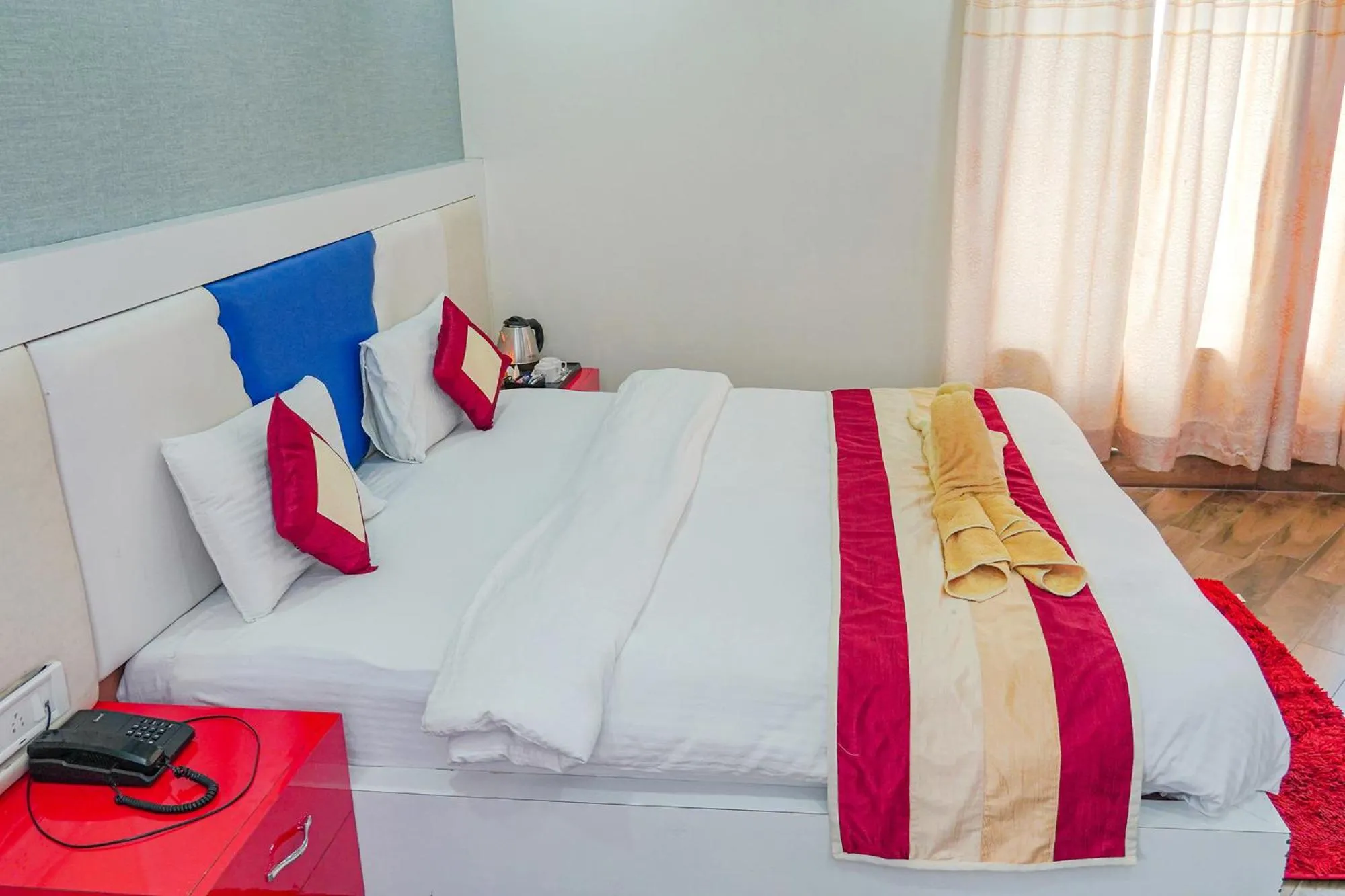 Photo of the whole room, Bed in Pink Park by Panache Hotels