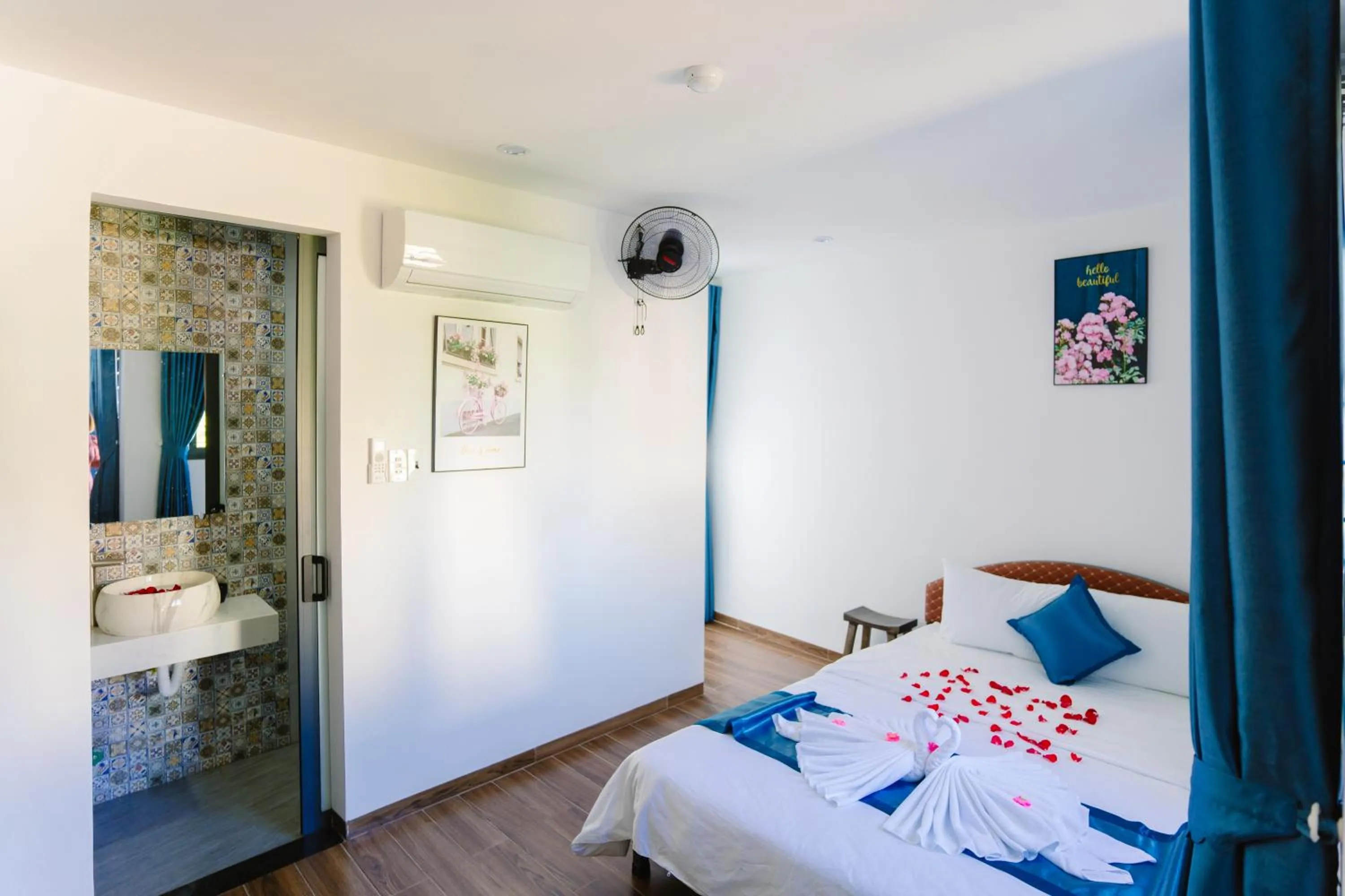 Bed in New World Hotel