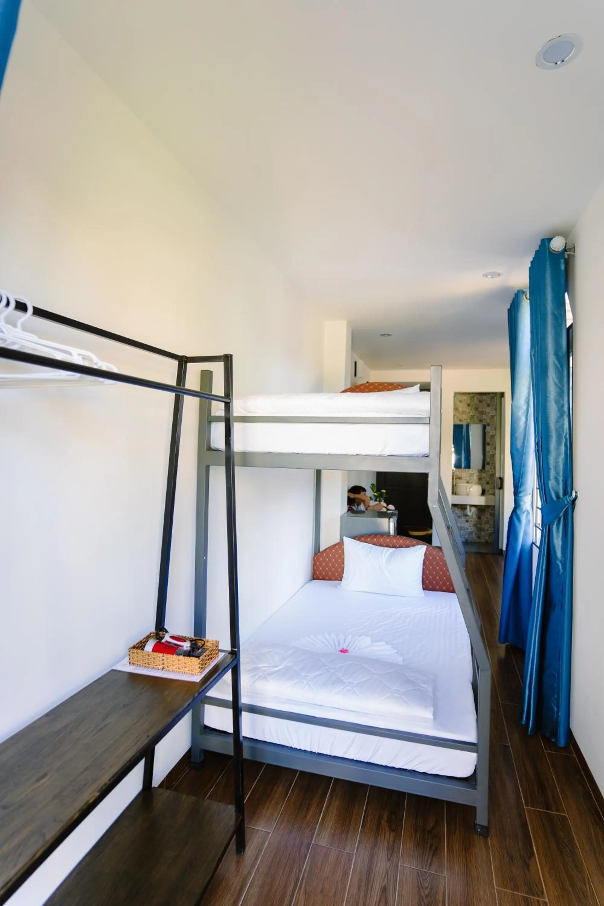 Bedroom, Bed in New World Hotel