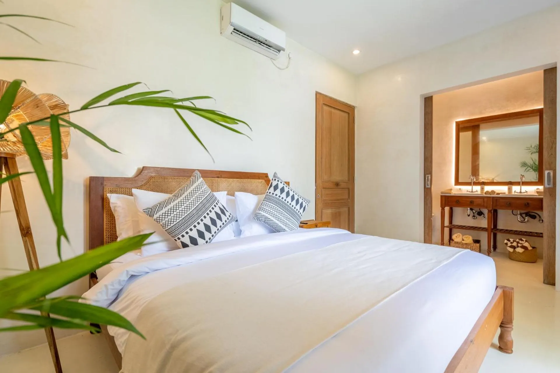 Bedroom in White Goose Boutique Hotel