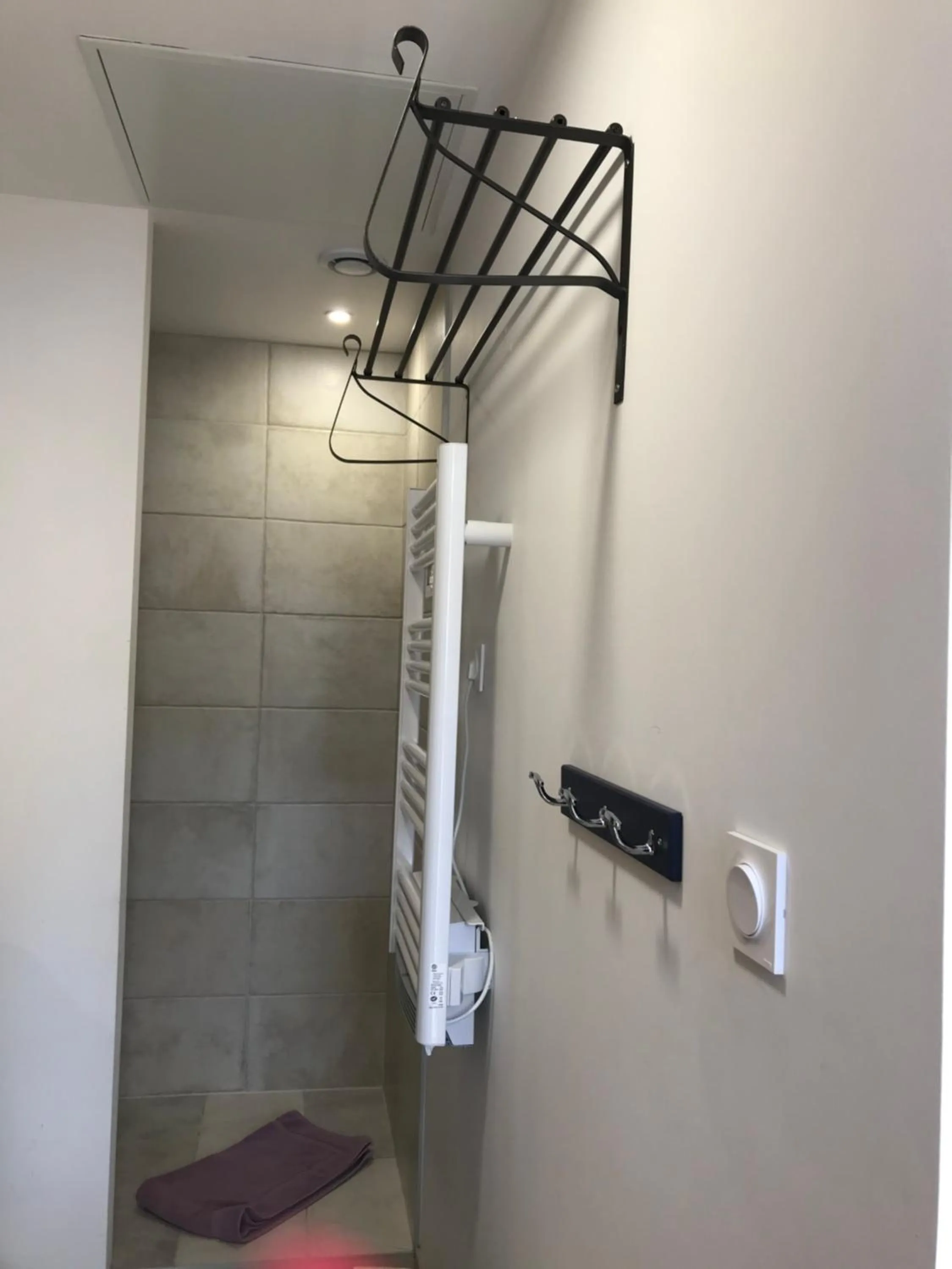 Shower in Belle Normandy